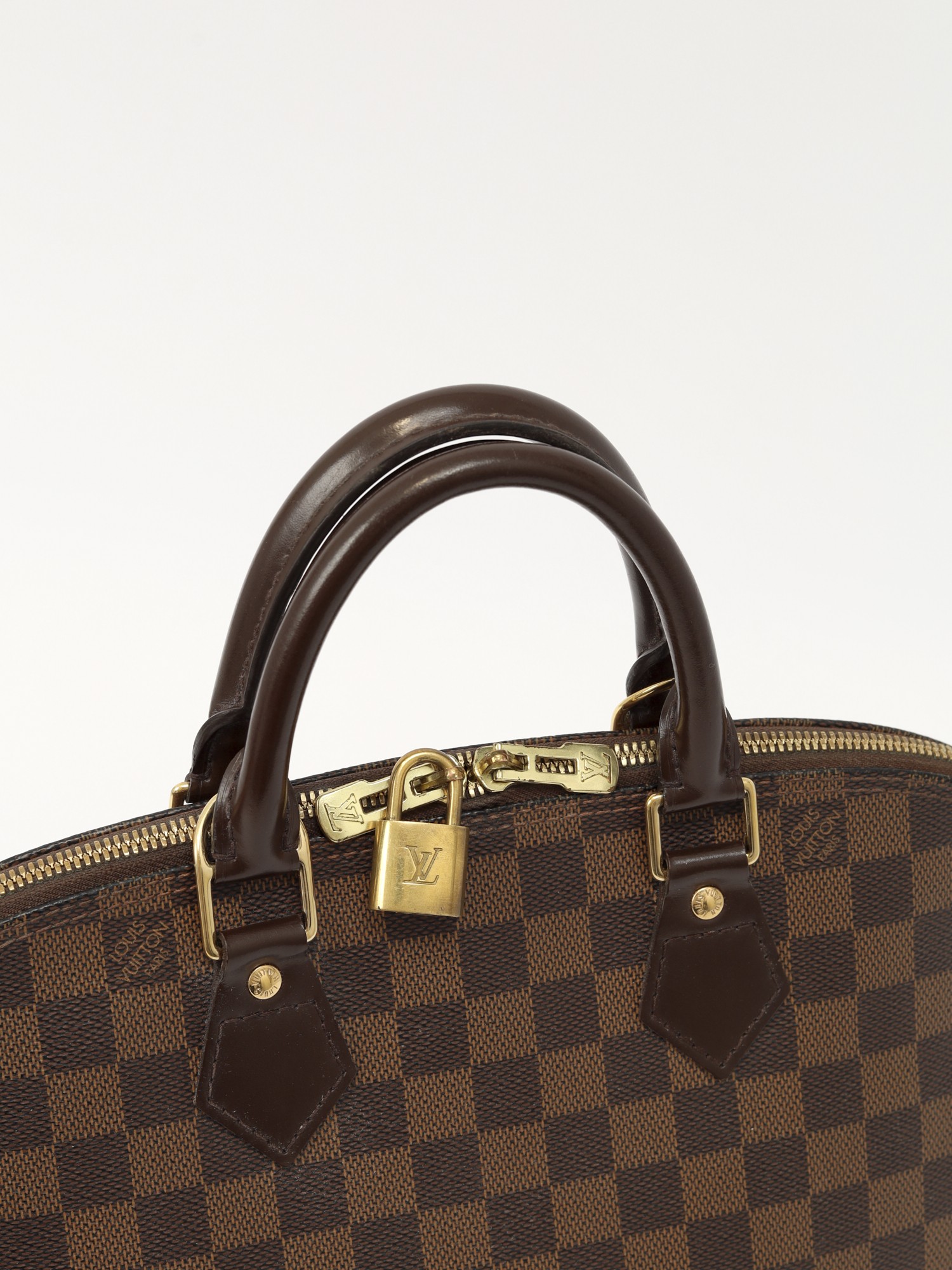 Louis Vuitton Alma 4