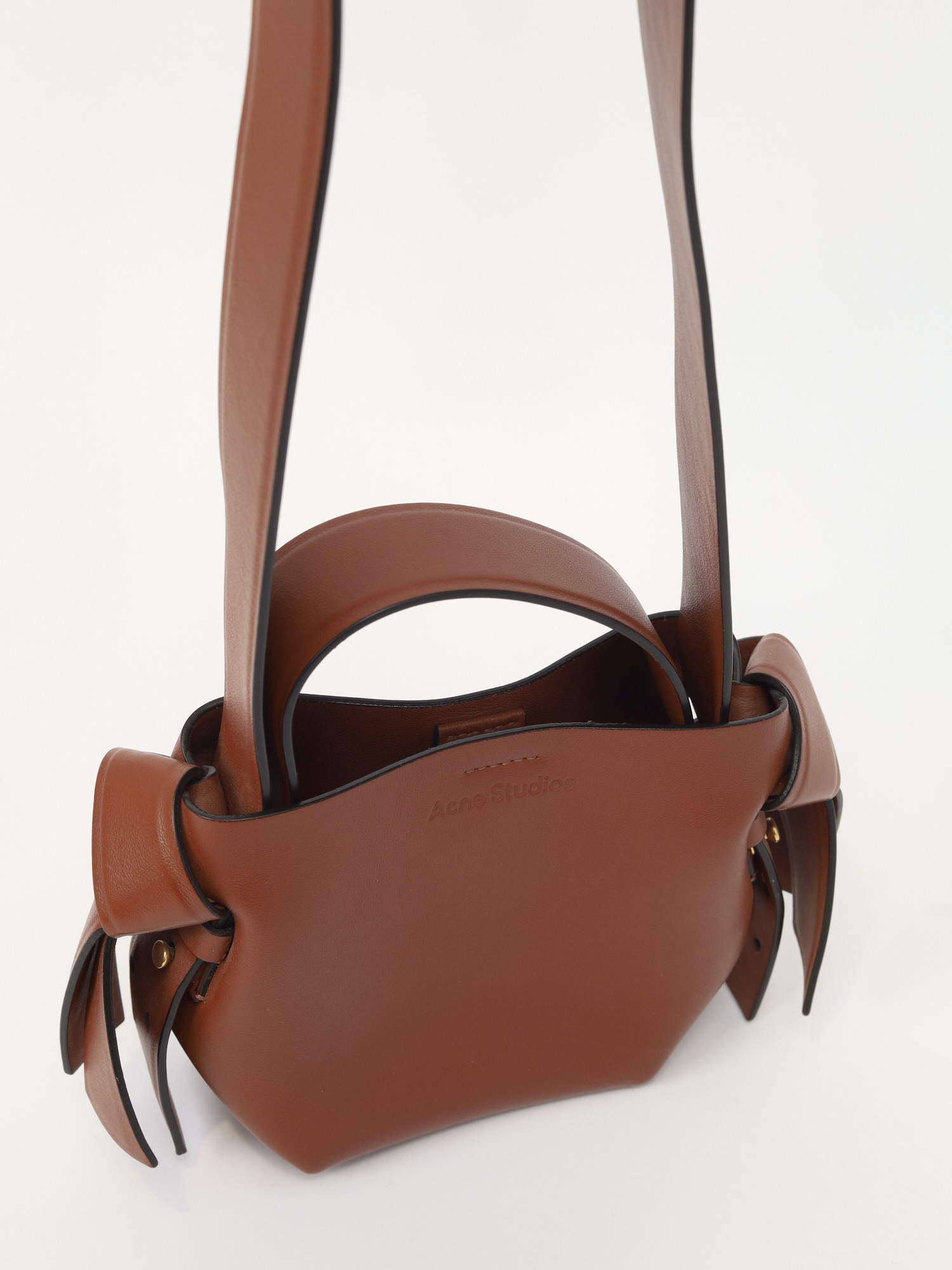 Acne Studios Musubi 4