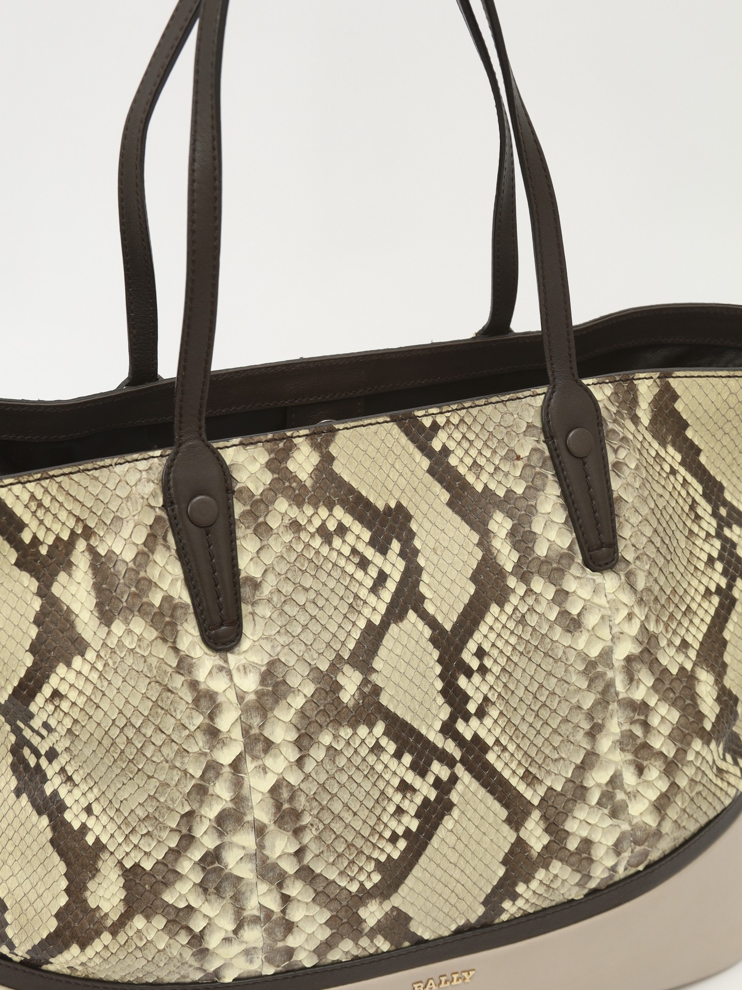 Bally Leather Bag  4