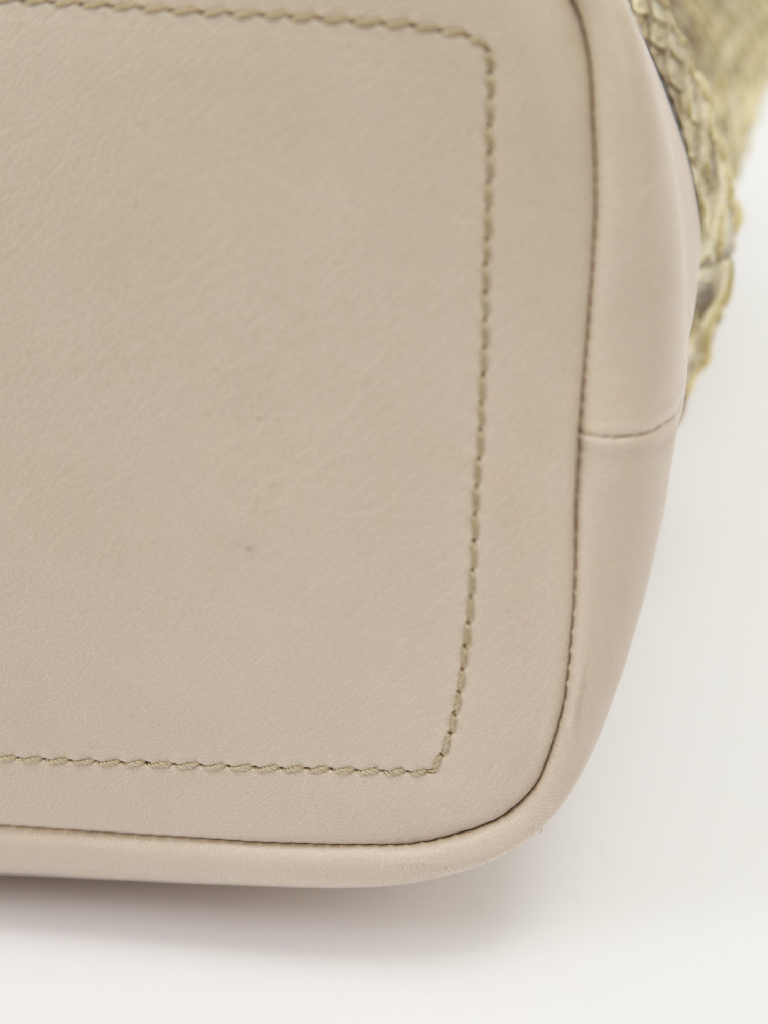 Bally Leather Bag  12