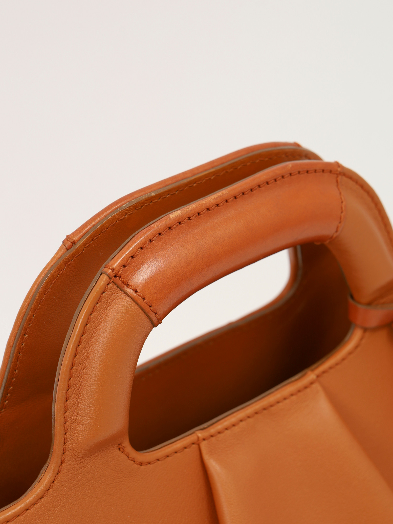 Salvatore Ferragamo Gancini 8