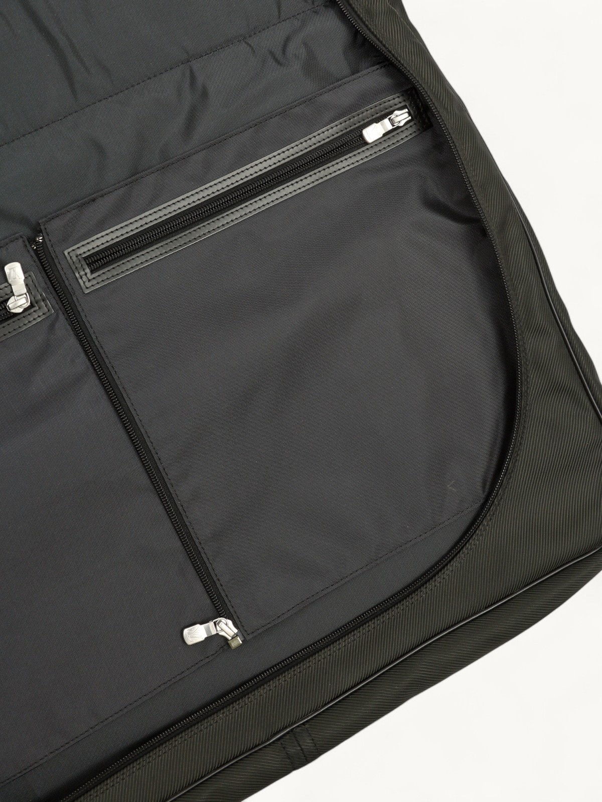 Louis Vuitton Case 15