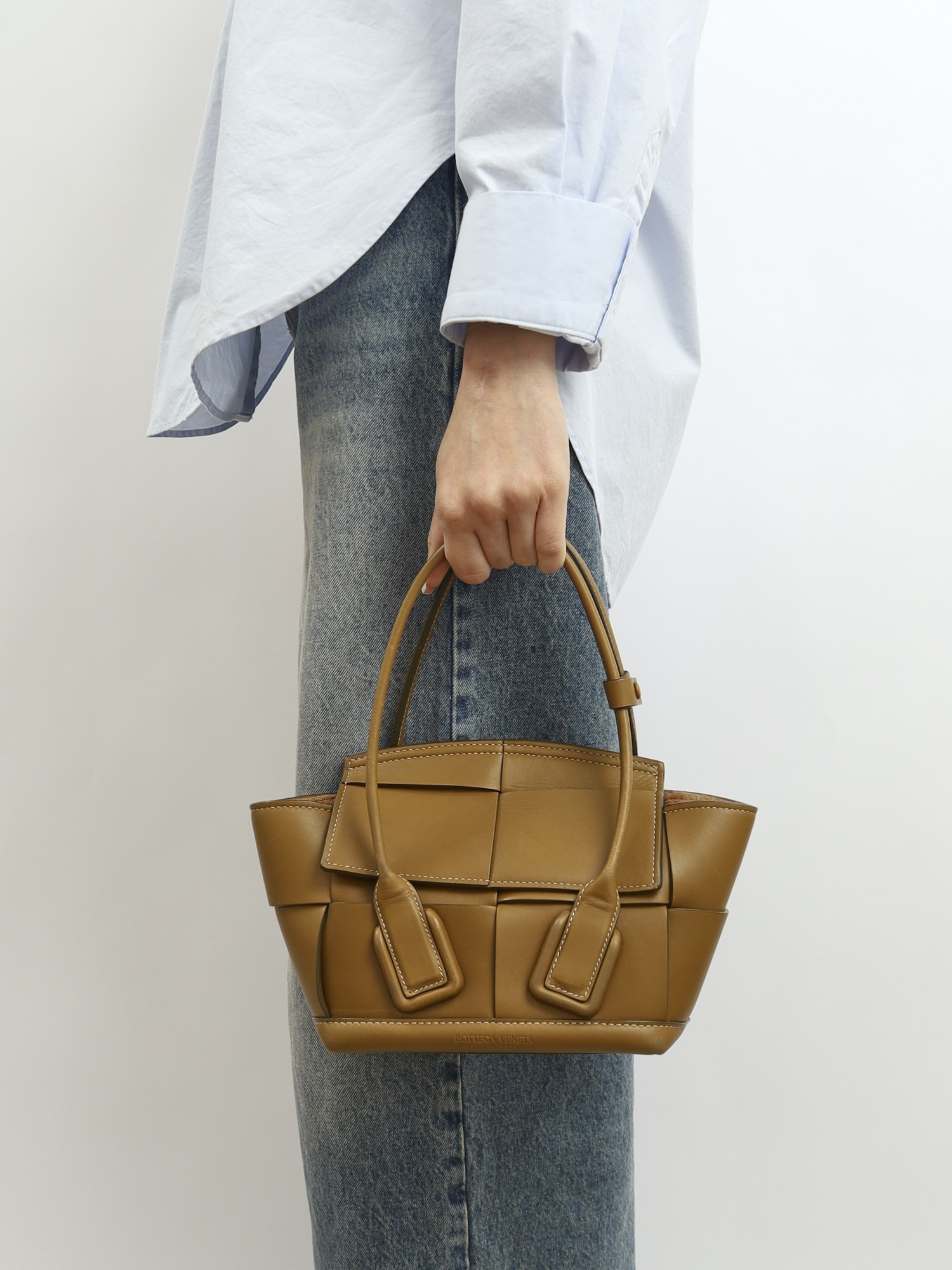 Bottega Veneta Arco 1