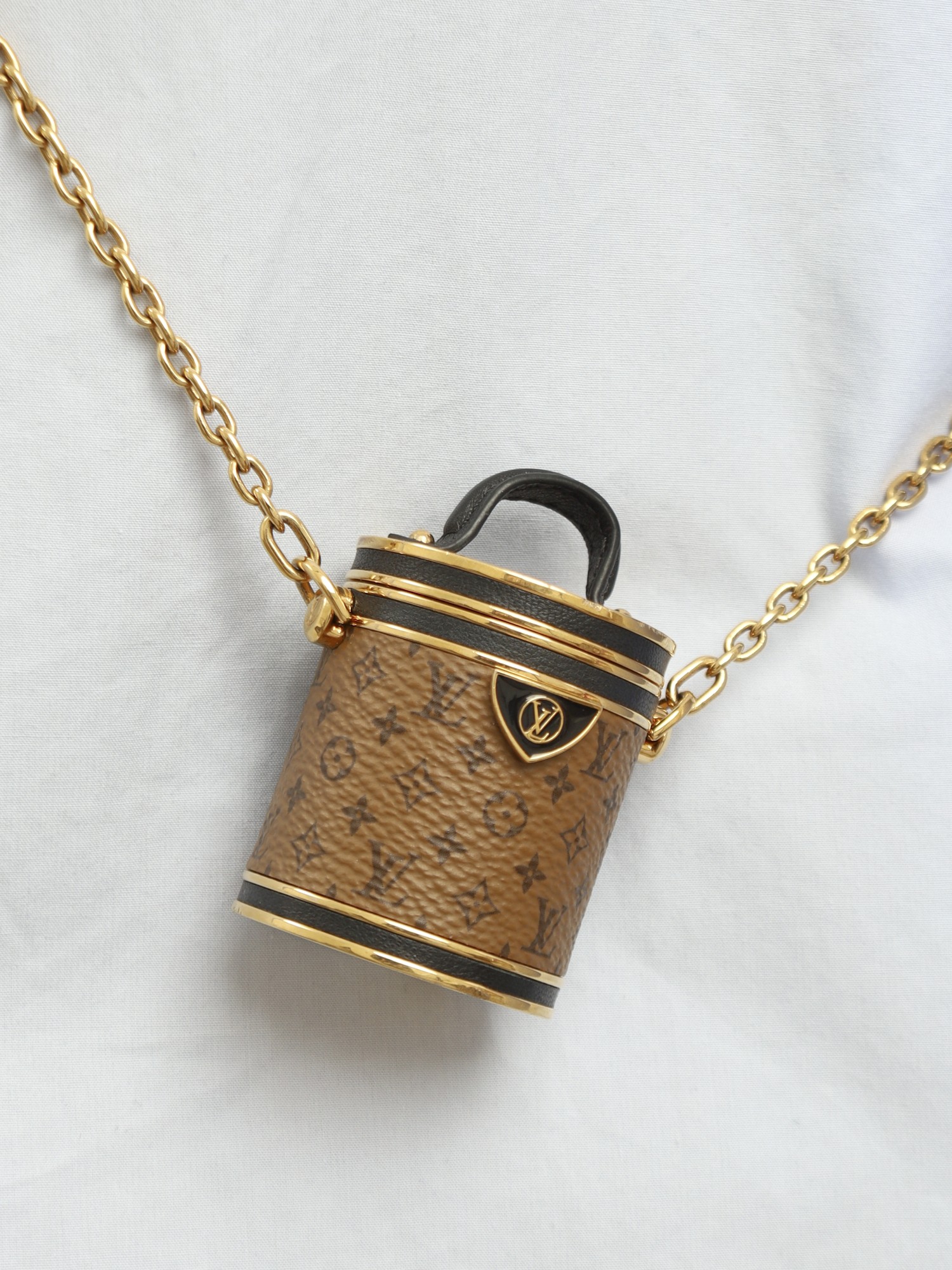 Louis Vuitton Necklace  2