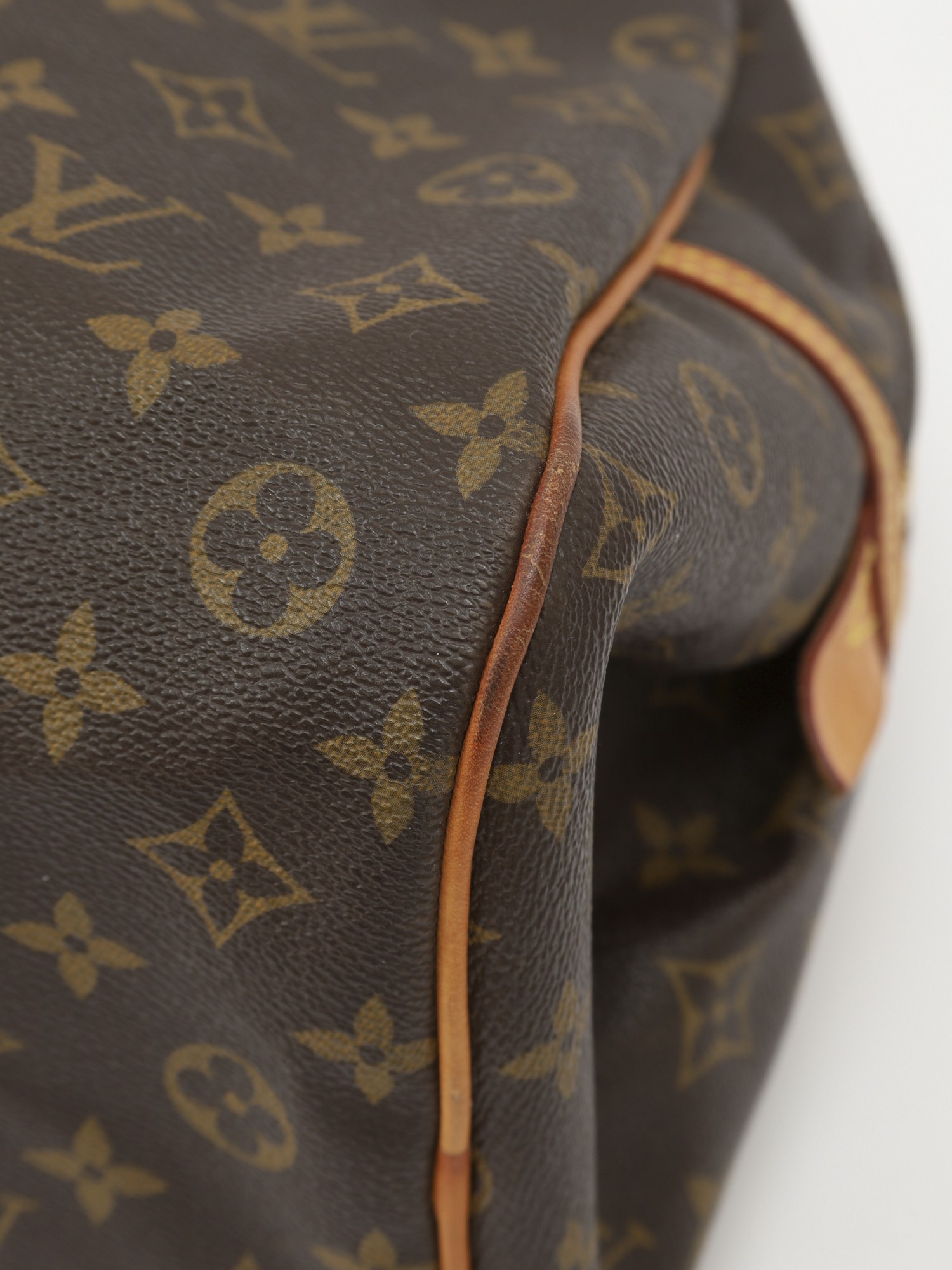 Louis Vuitton Montorgueil 10