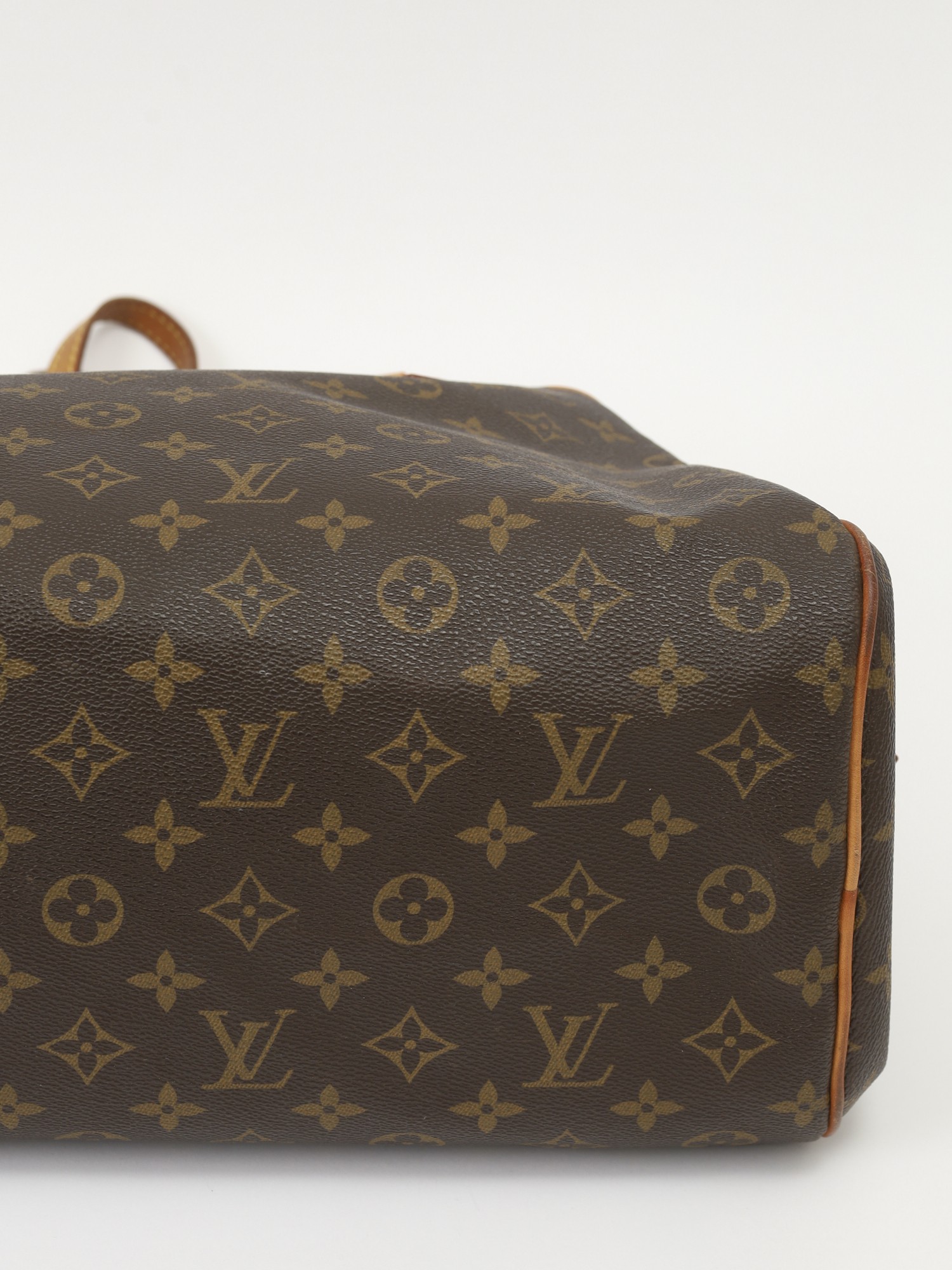 Louis Vuitton Montorgueil 8