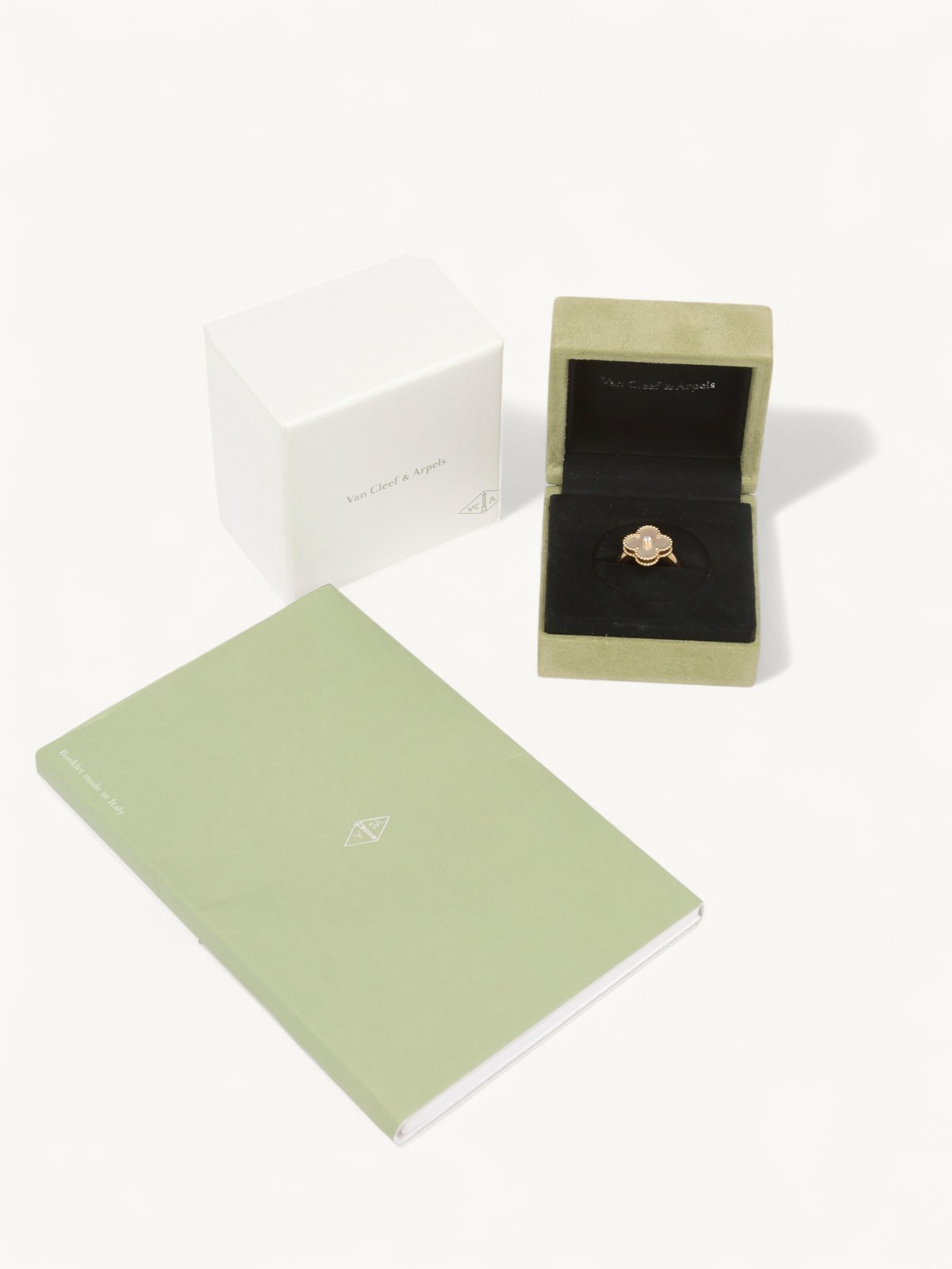 Van Cleef & Arpels Alhambra 6