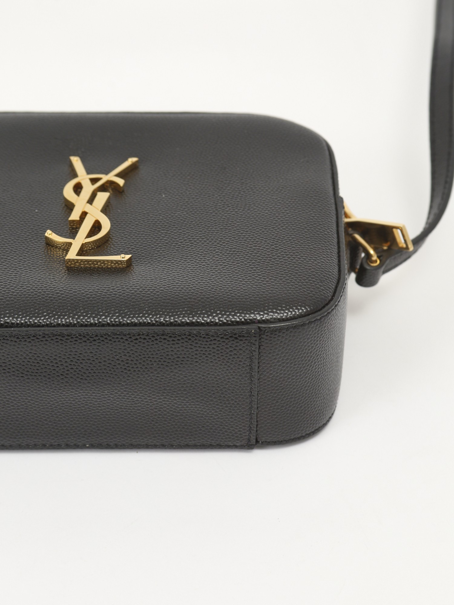 Saint Laurent Camera  7