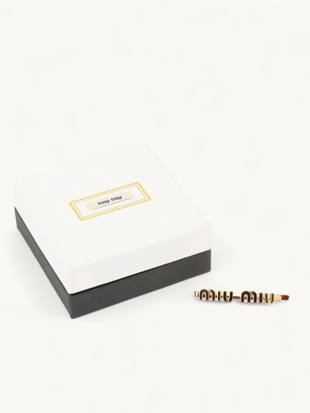 Miu Miu Hairpin  3
