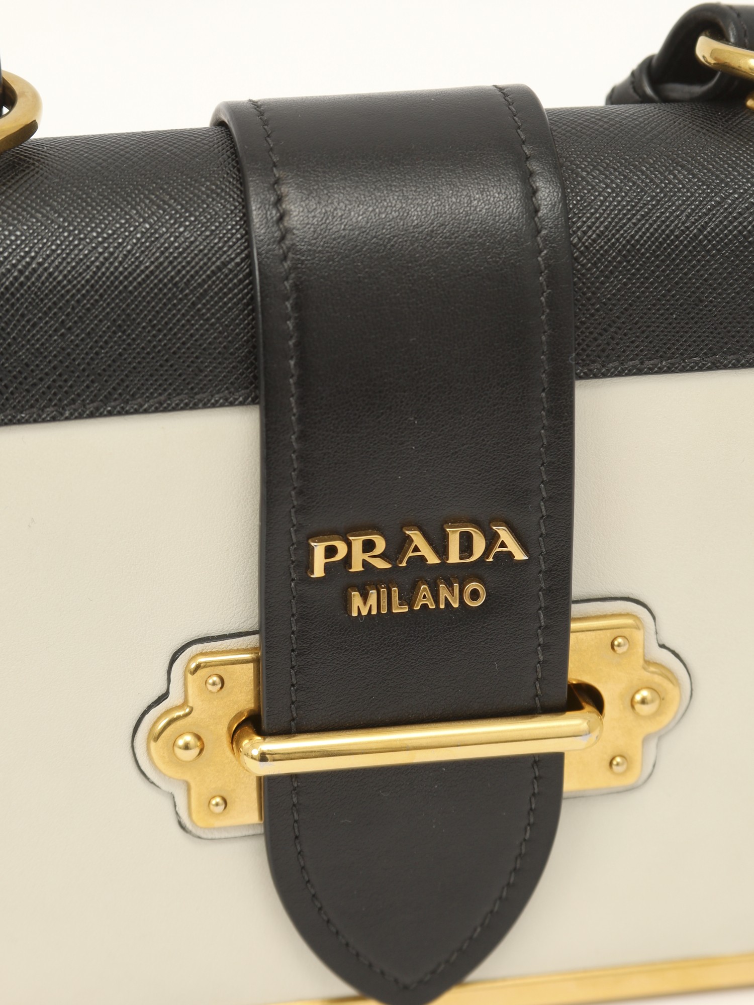 Prada Cahier 5