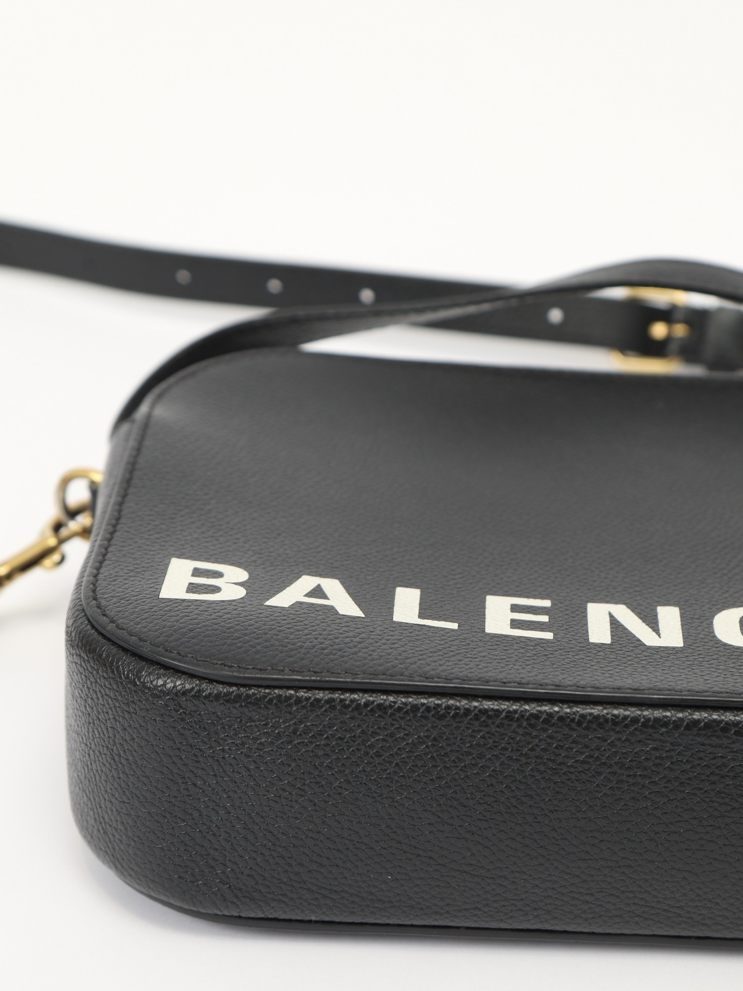 Balenciaga Everyday 8
