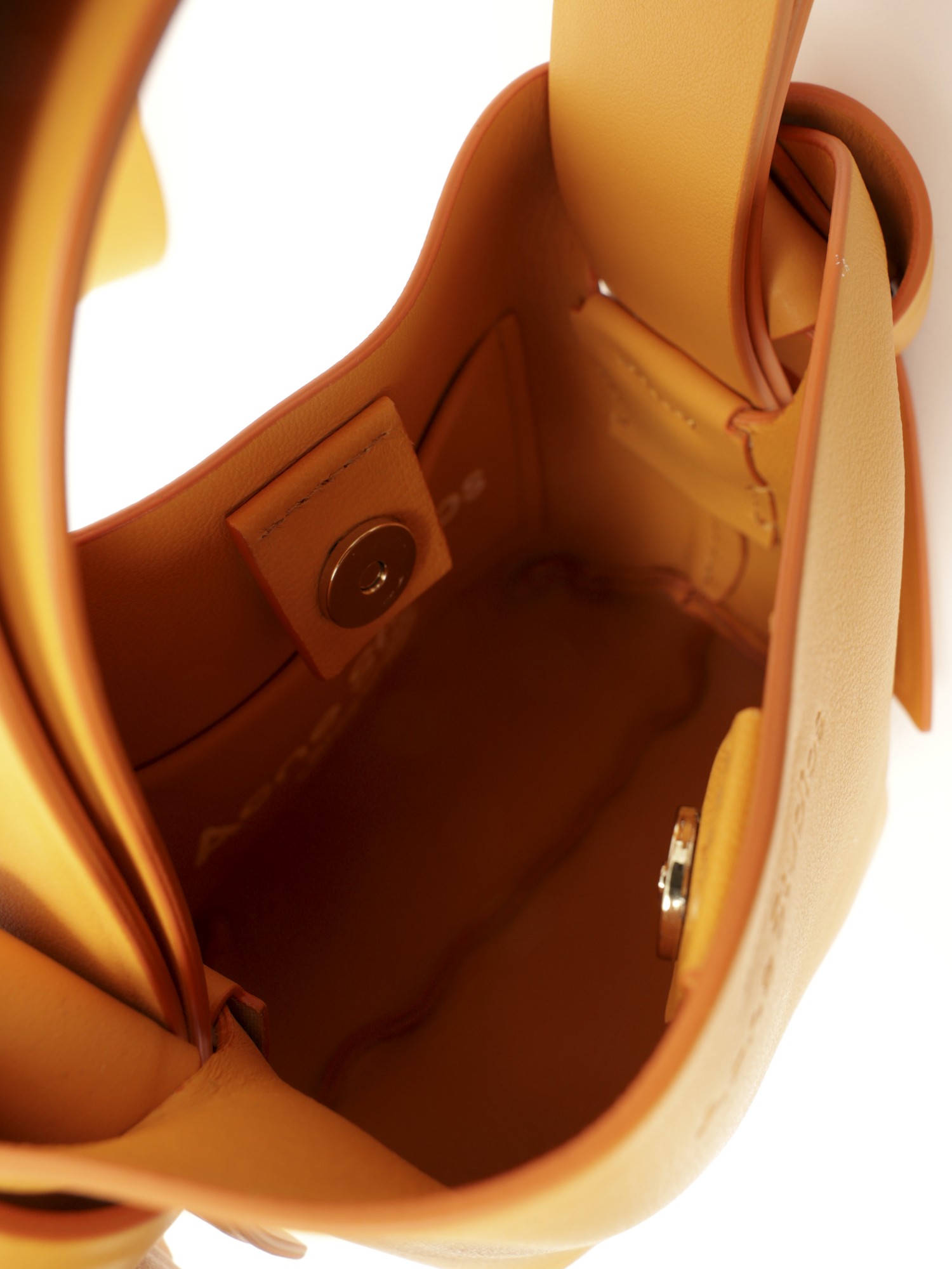 Acne Studios Musubi  10