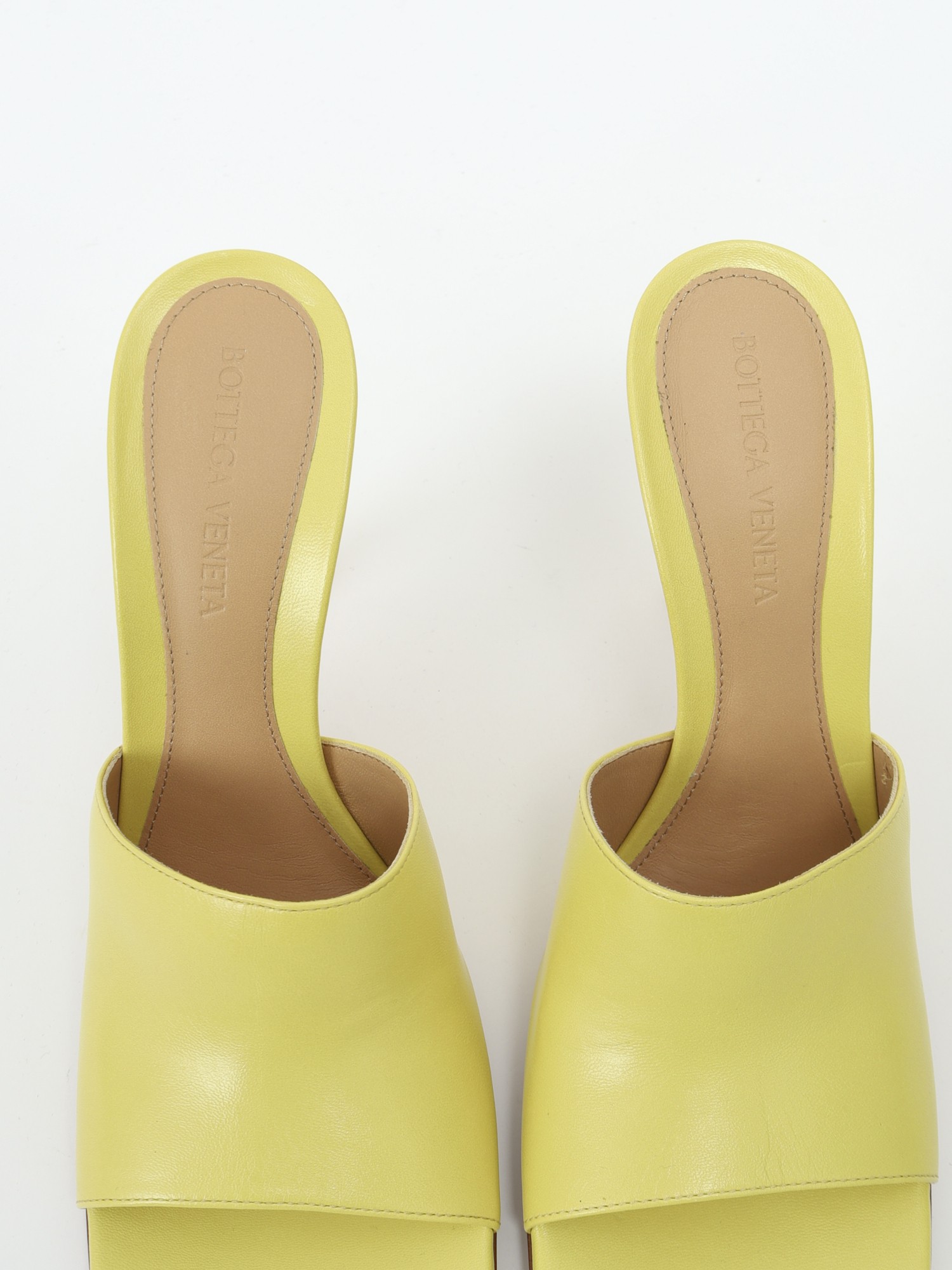 Bottega Veneta Shoes 36.5 8