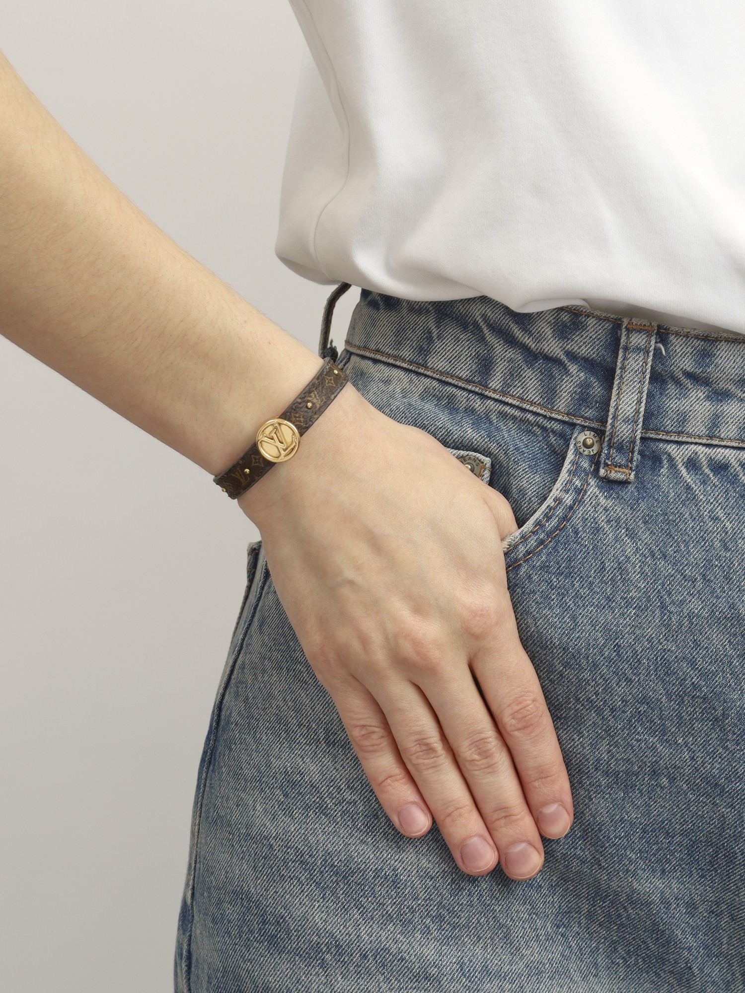 Louis Vuitton Bracelet  1