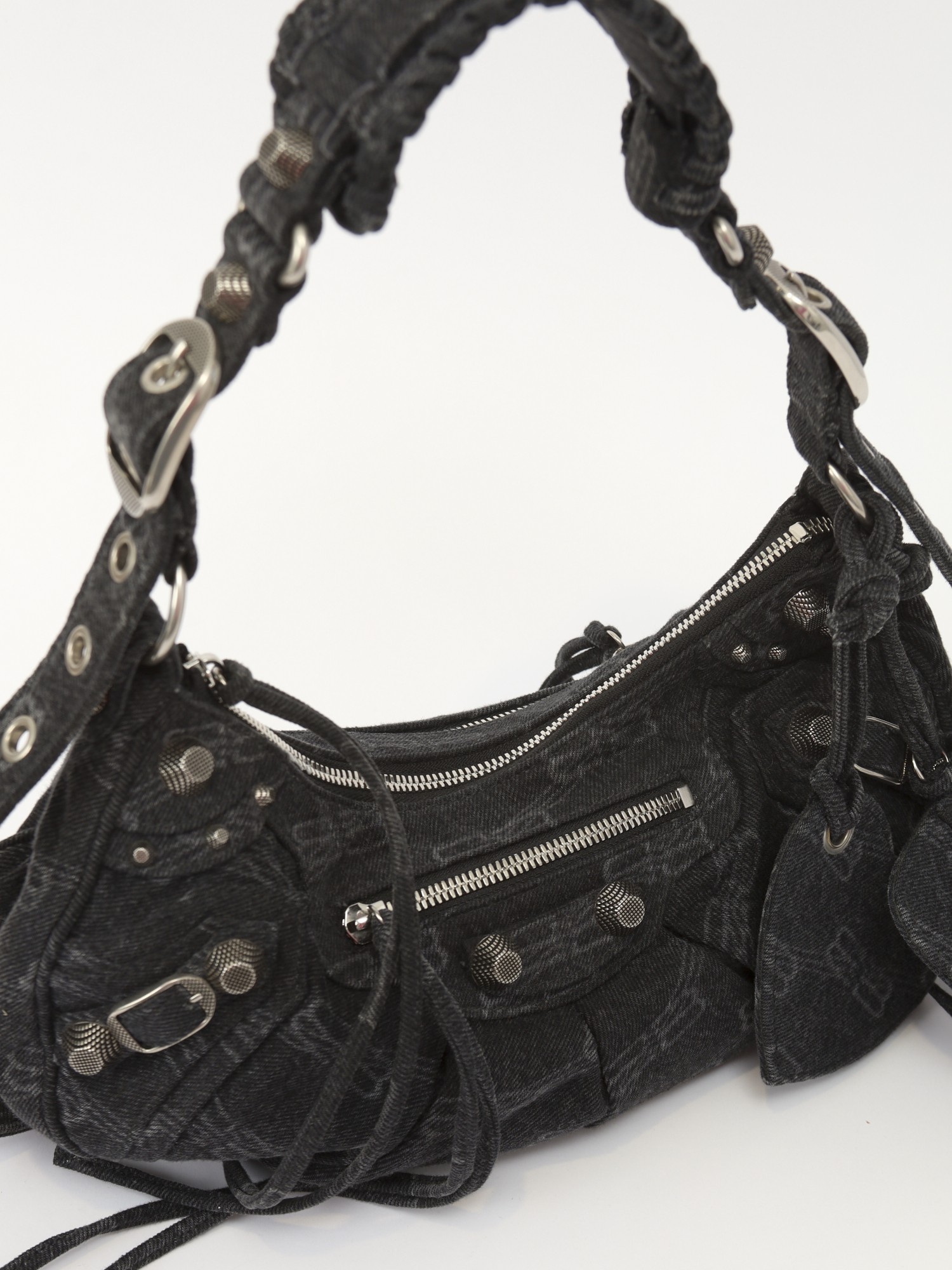 Balenciaga Le Cagole  5