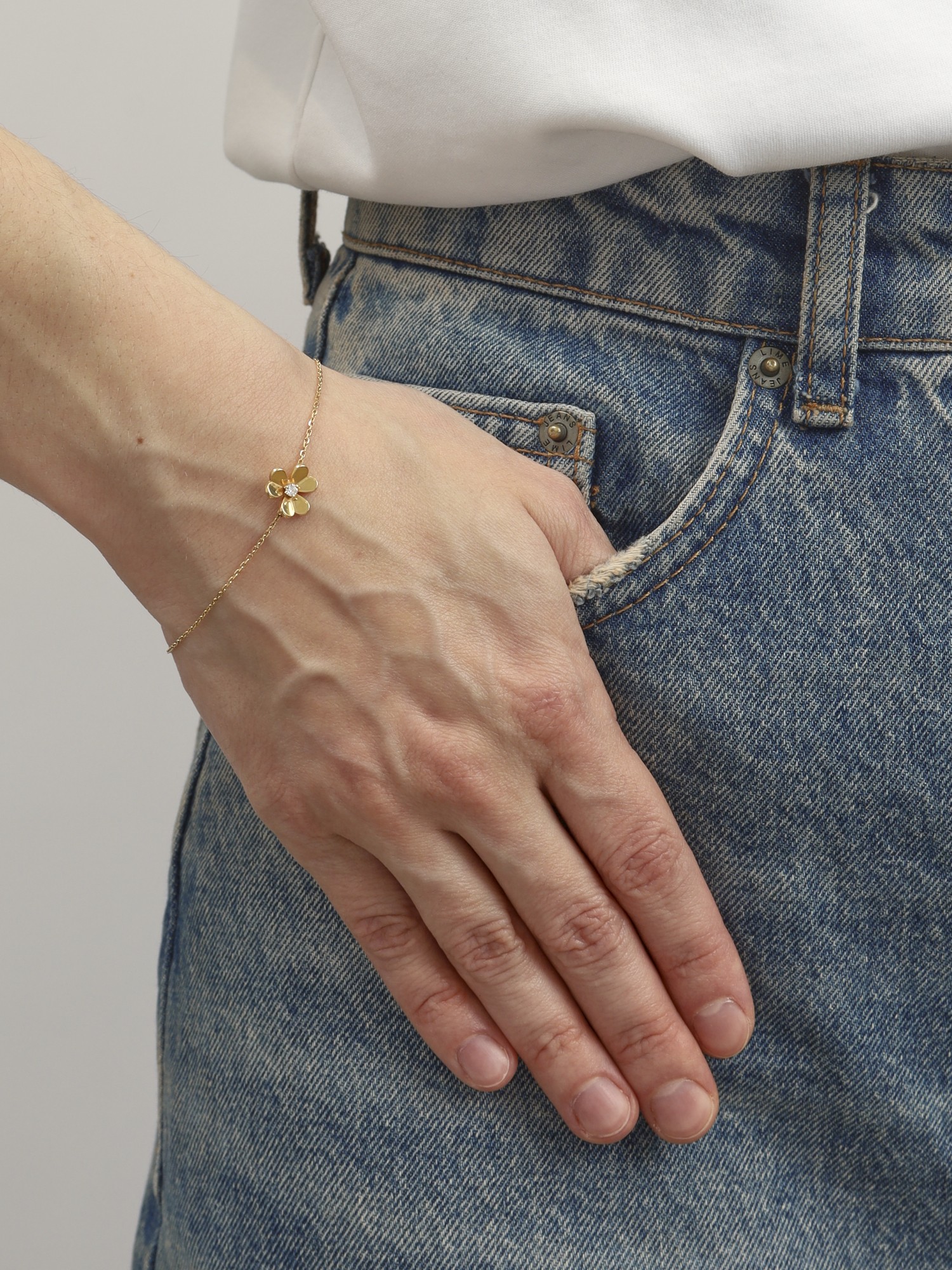 Van Cleef & Arpels Frivole  1