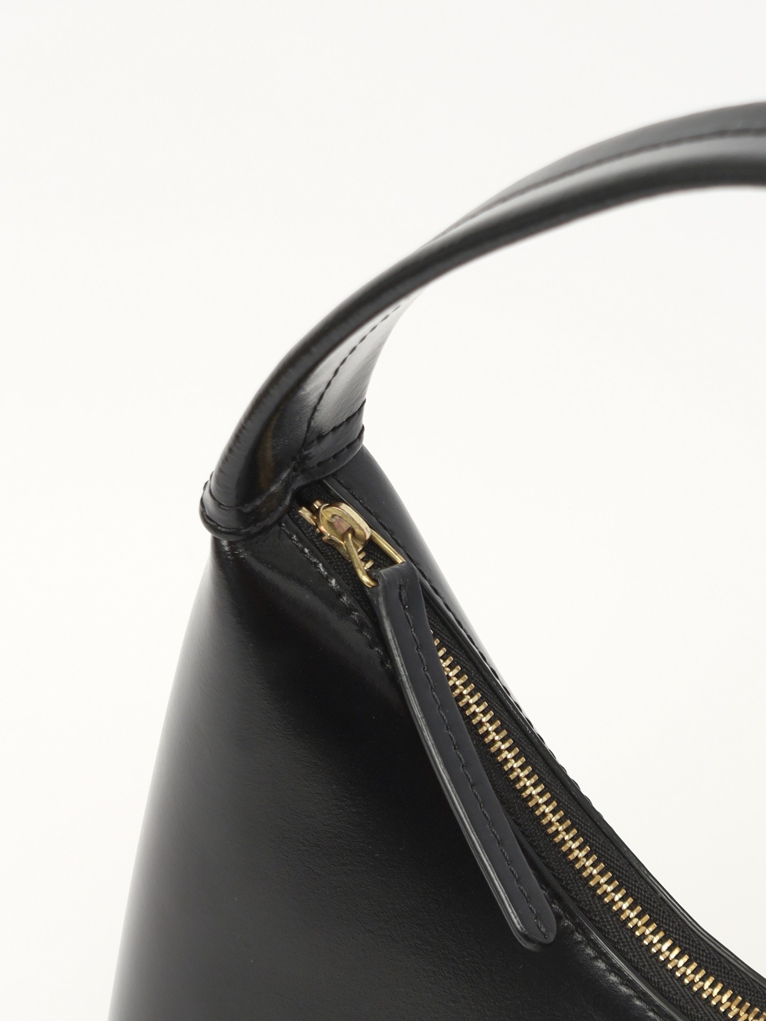 Mansur Gavriel Candy 6