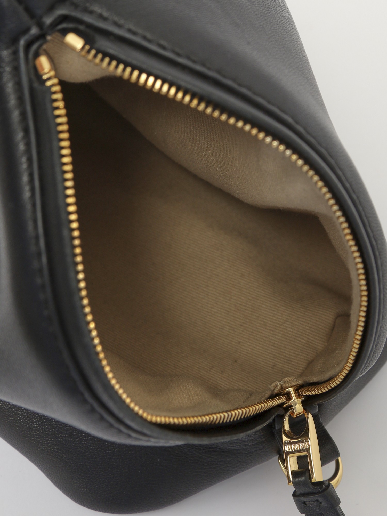 Jacquemus Le Calino 8