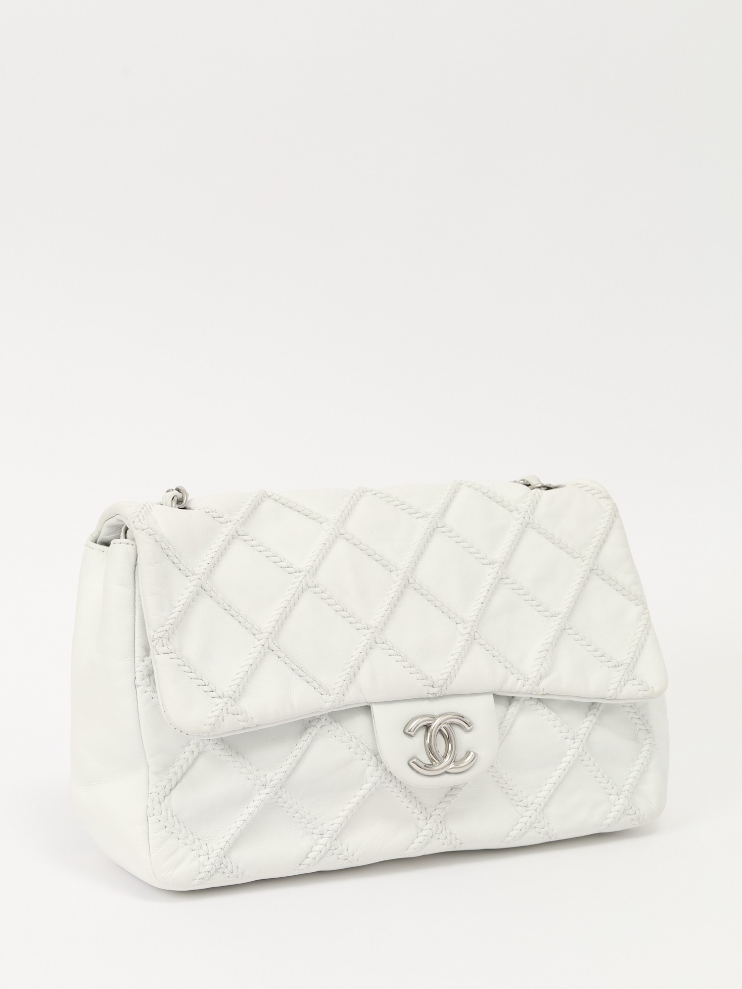 Chanel Timeless Classic  2