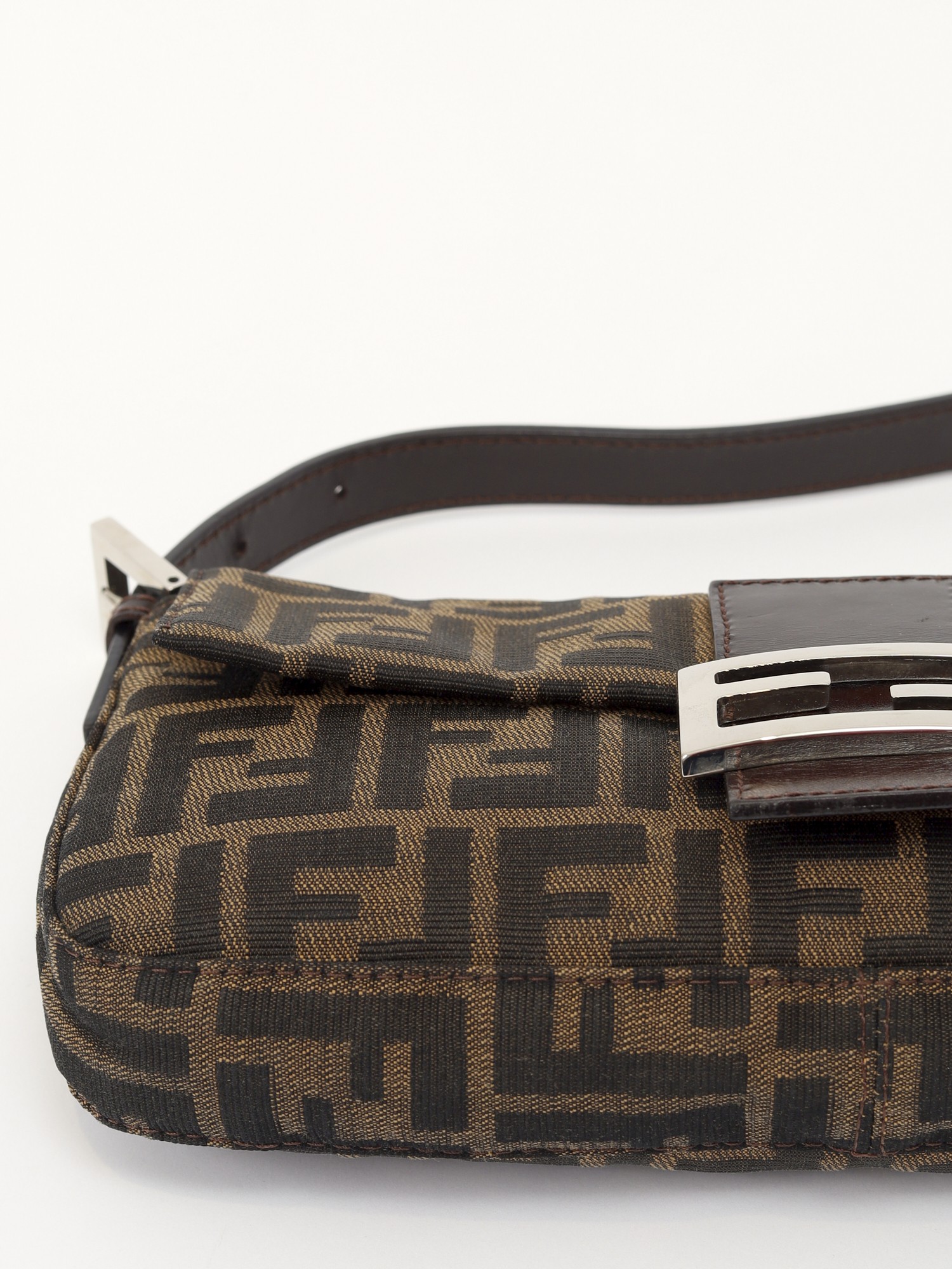 Fendi Baguette 8