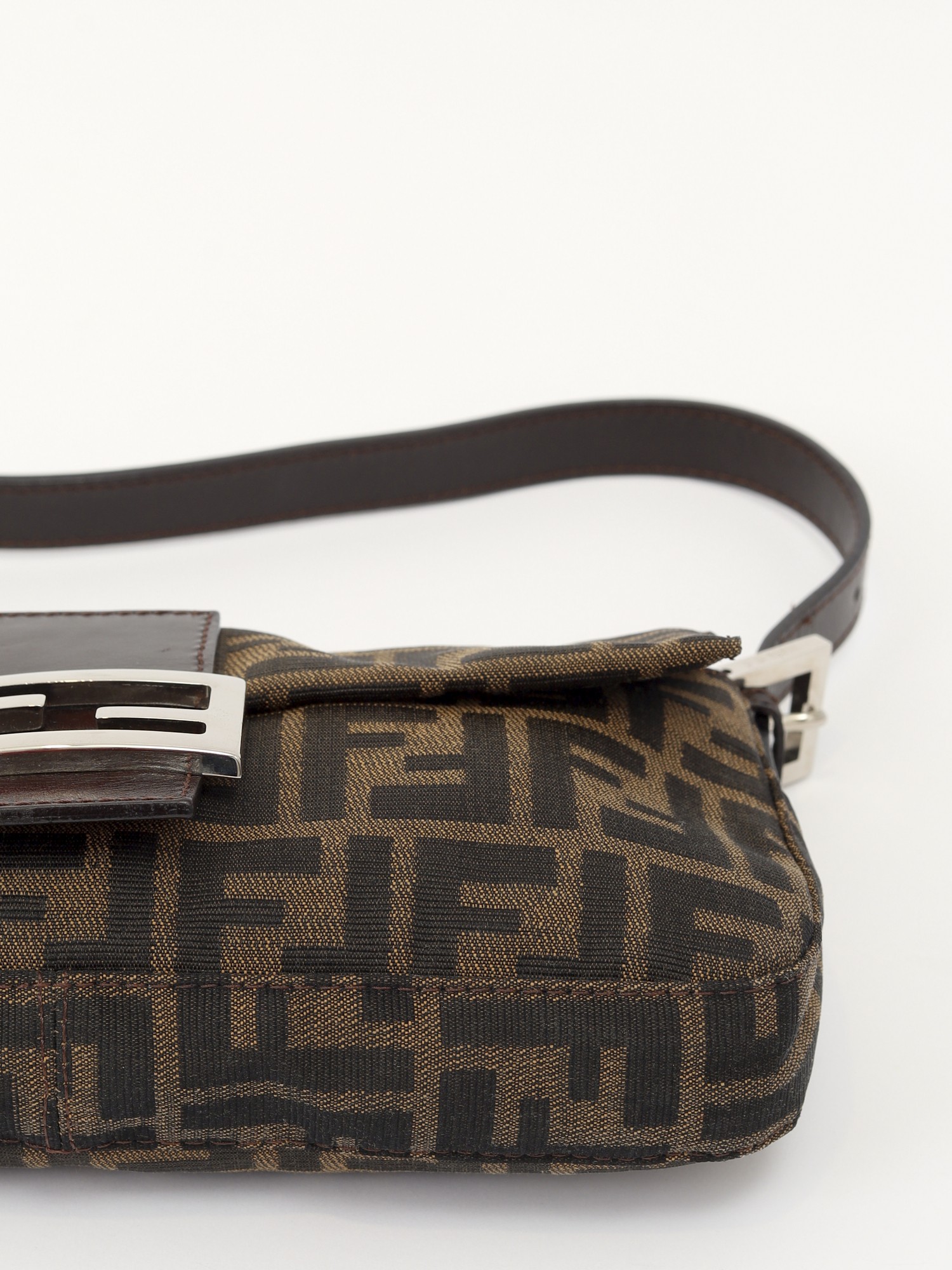 Fendi Baguette 9
