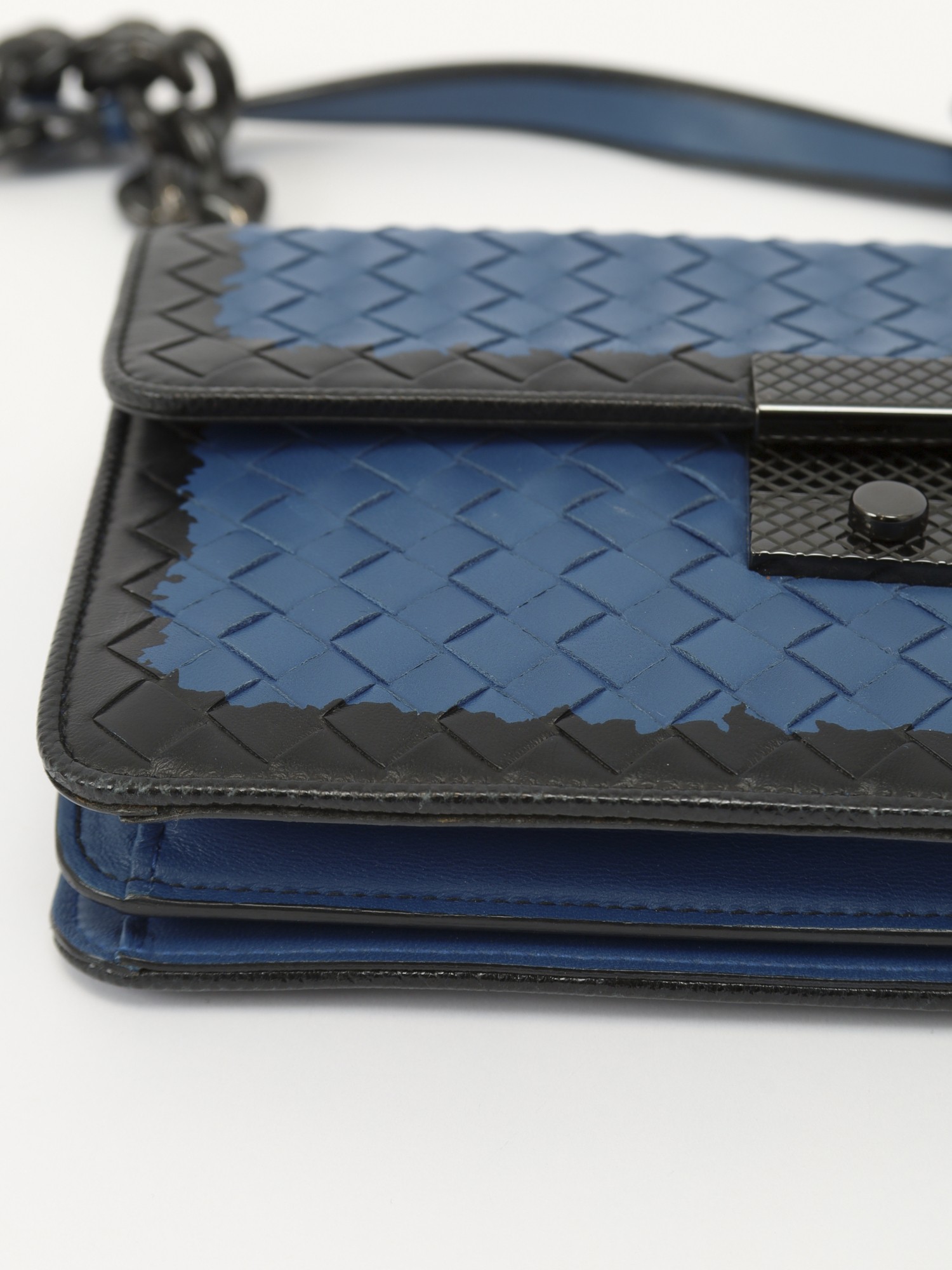 Bottega Veneta Leather Bag 6