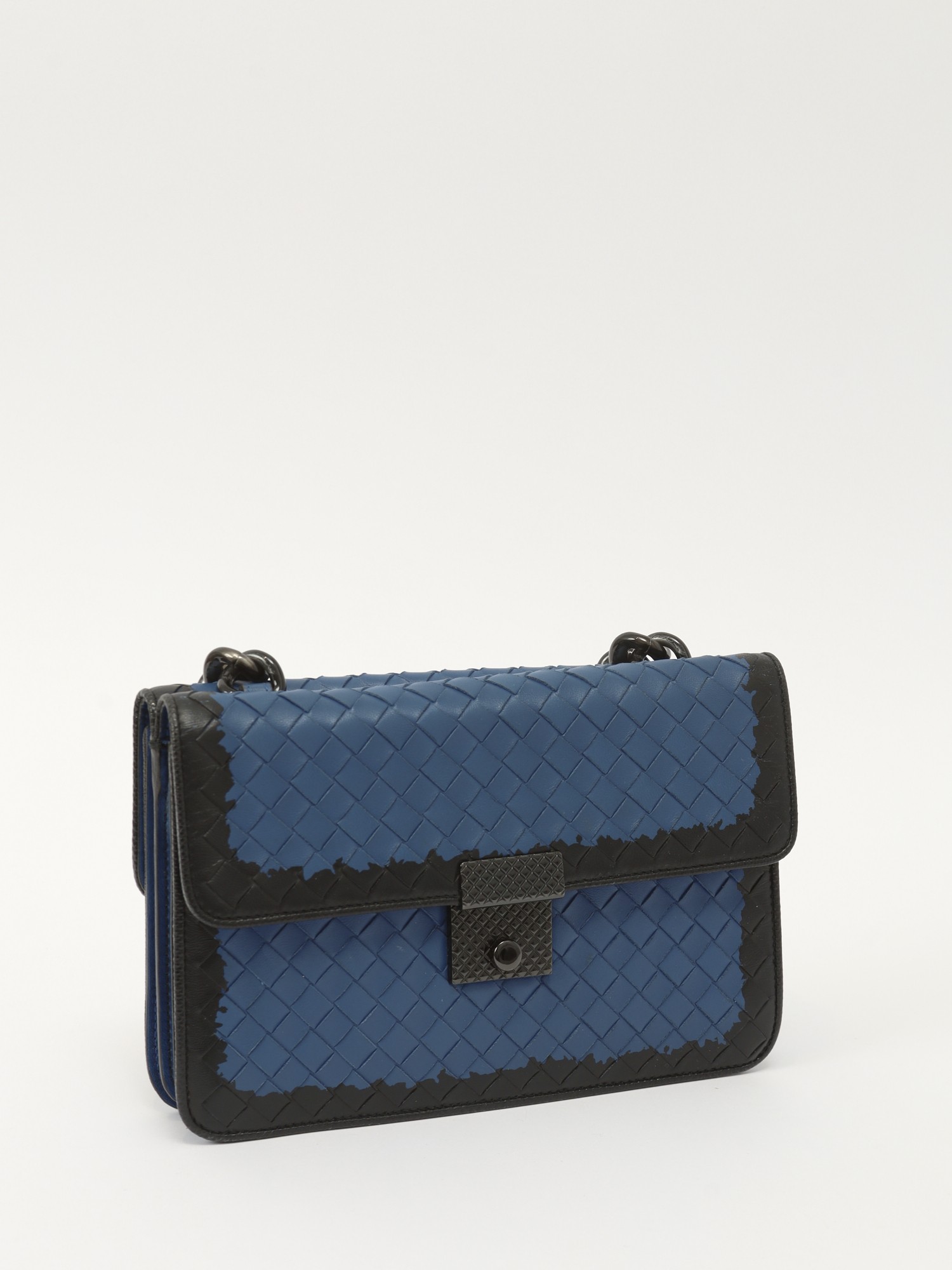 Bottega Veneta Leather Bag 2