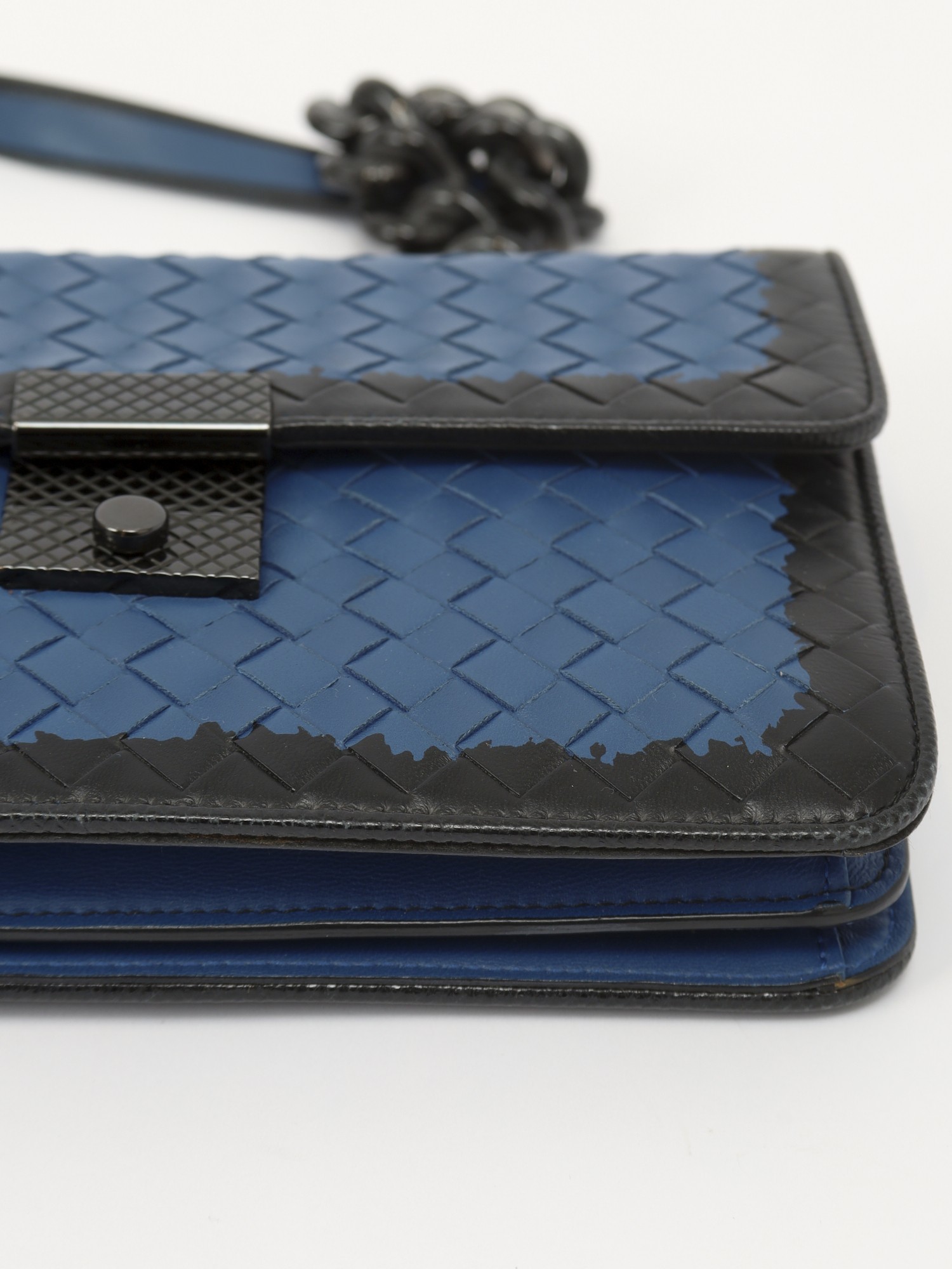 Bottega Veneta Leather Bag 7