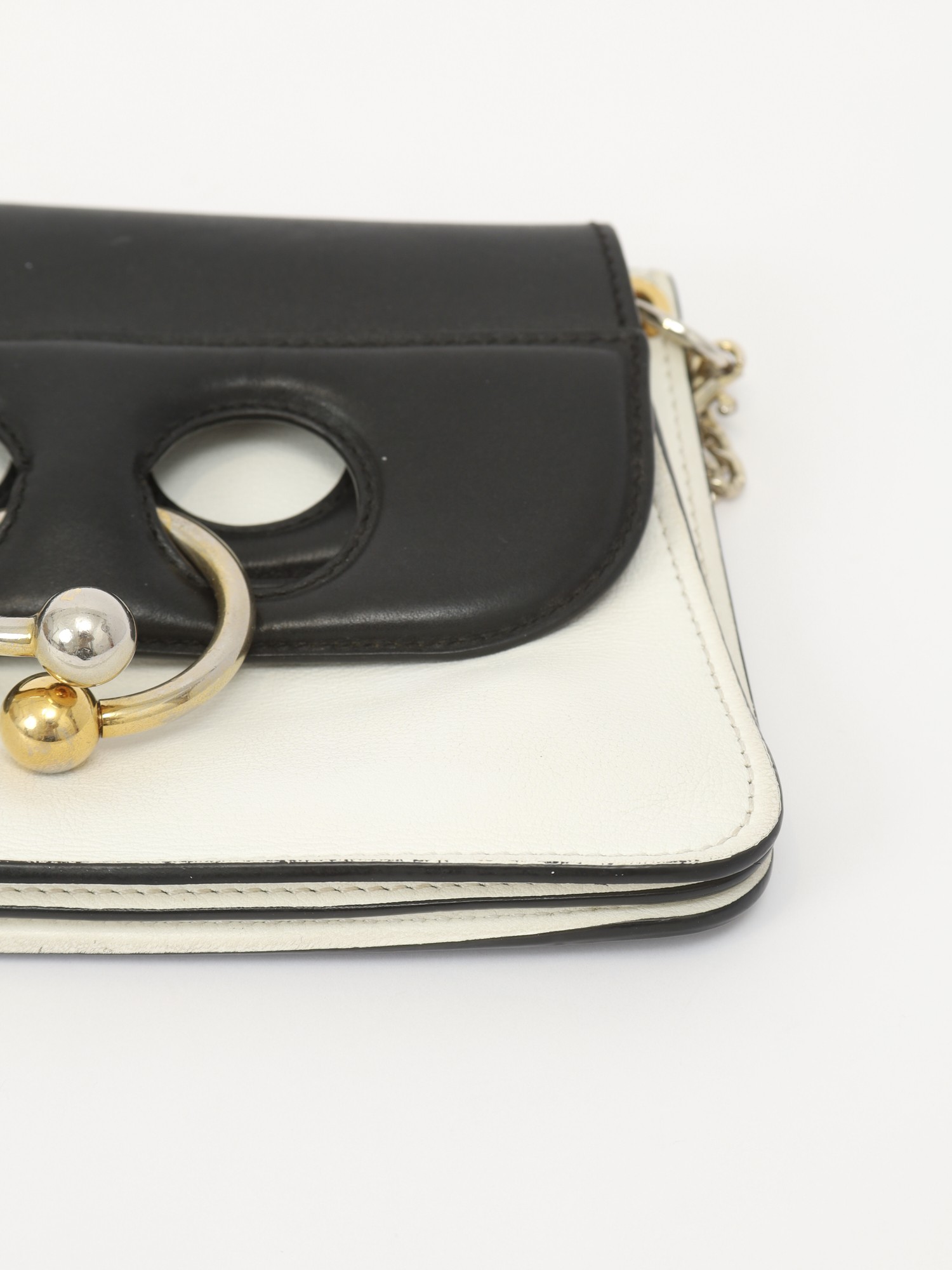 JW Anderson Pierce  7