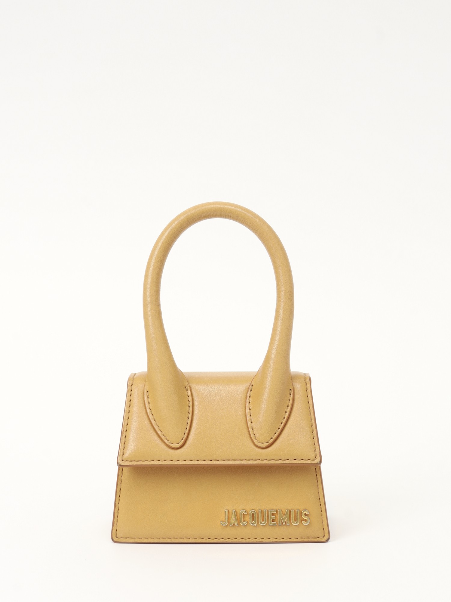 Jacquemus Le Chiquito 0