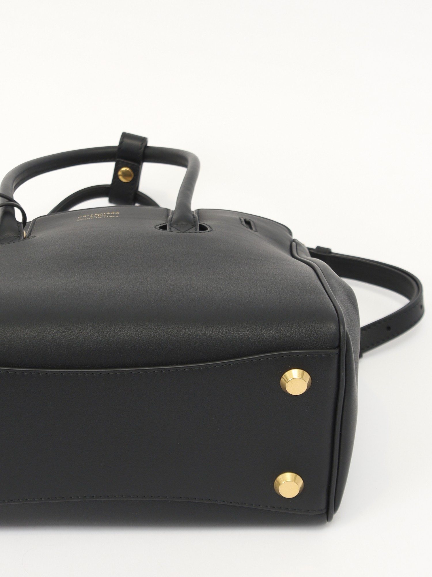 Balenciaga Hampton 9