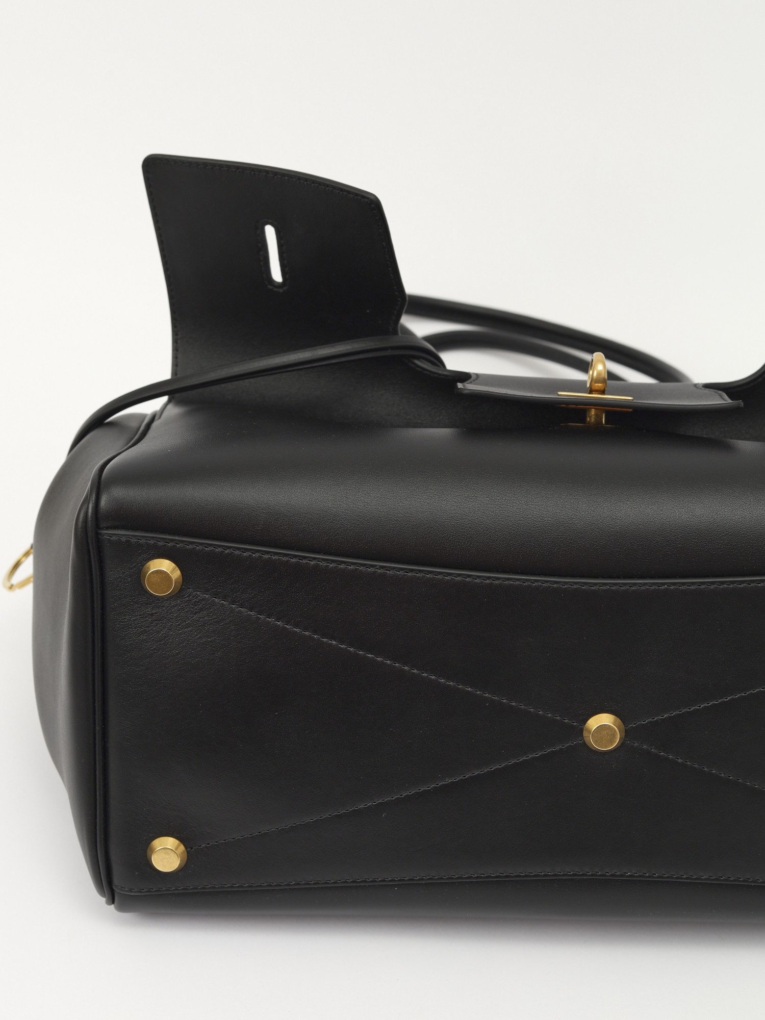 Balenciaga Bel Air 7