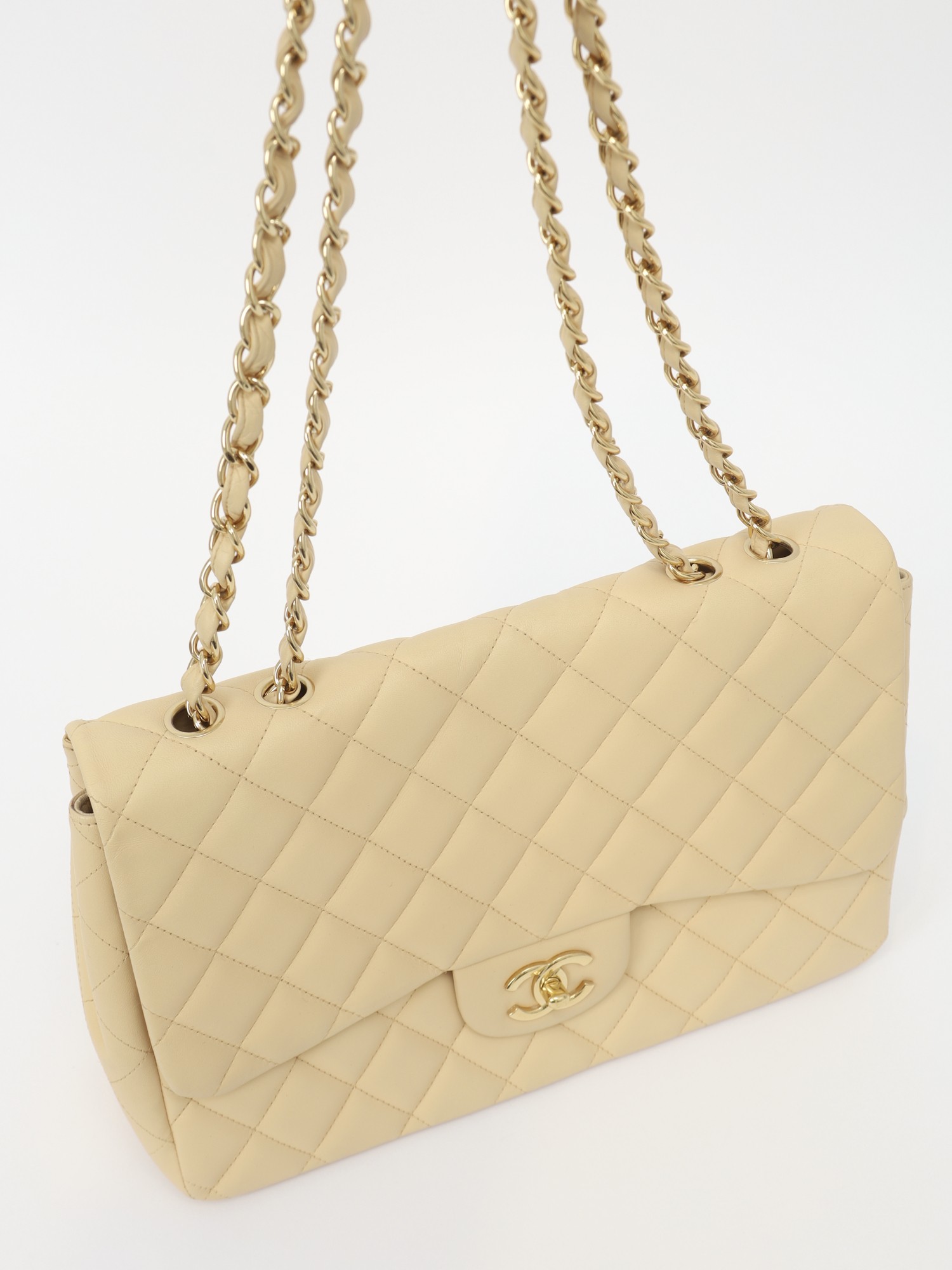 Chanel Timeless Classic 4