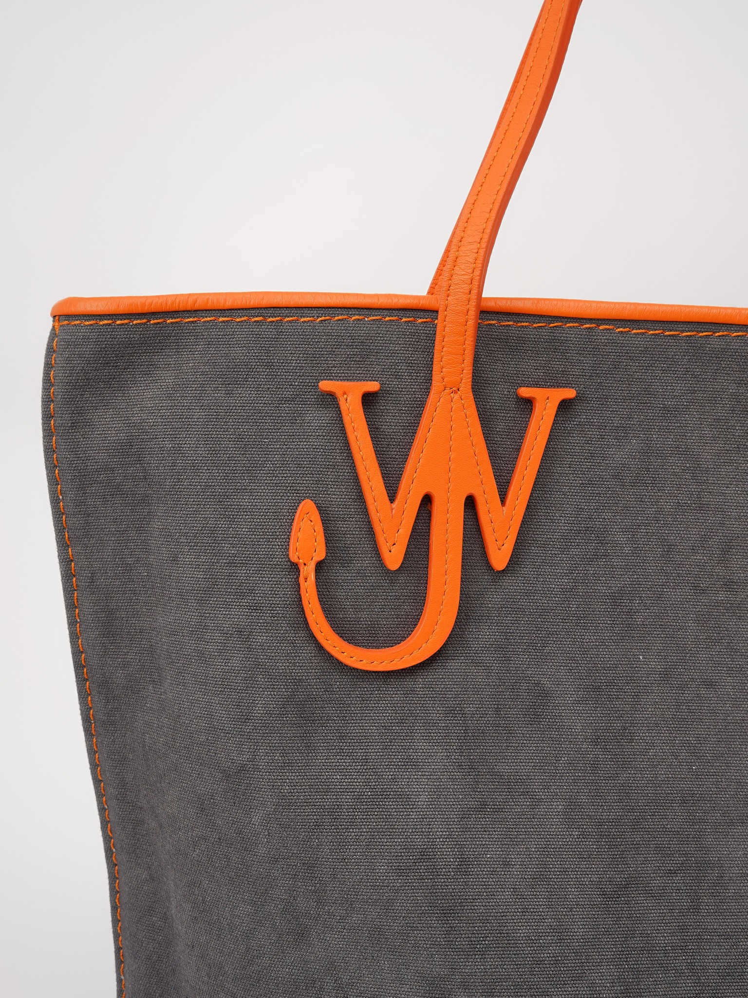 JW Anderson Anchor  5