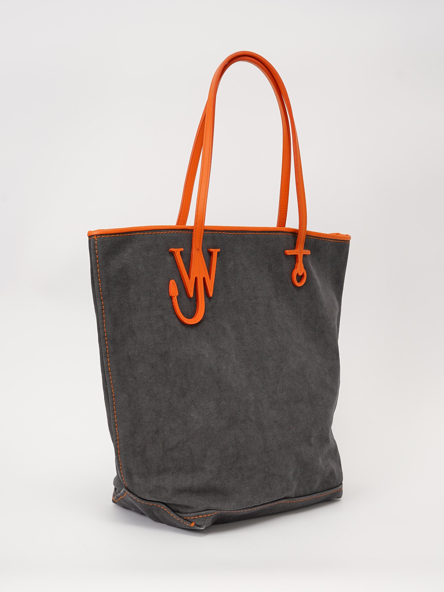 JW Anderson Anchor  2