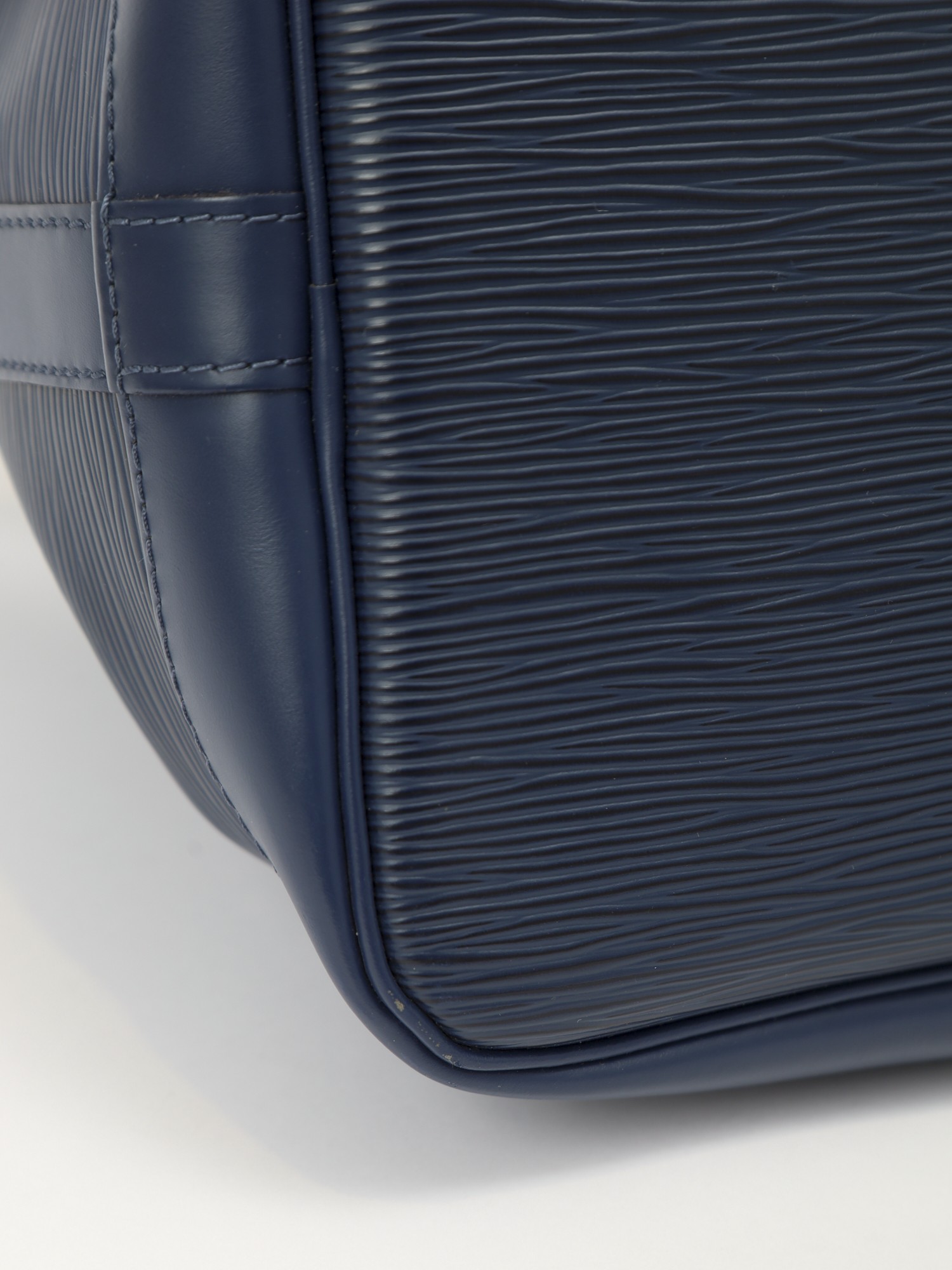 Louis Vuitton Noe 12