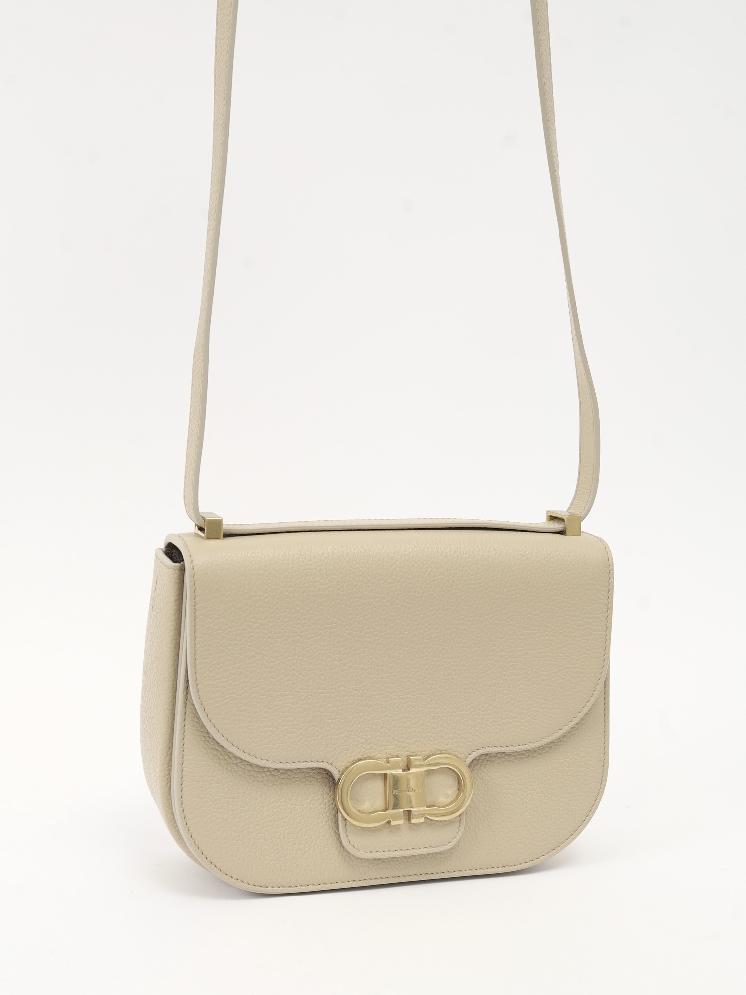 Salvatore Ferragamo Gancini 4