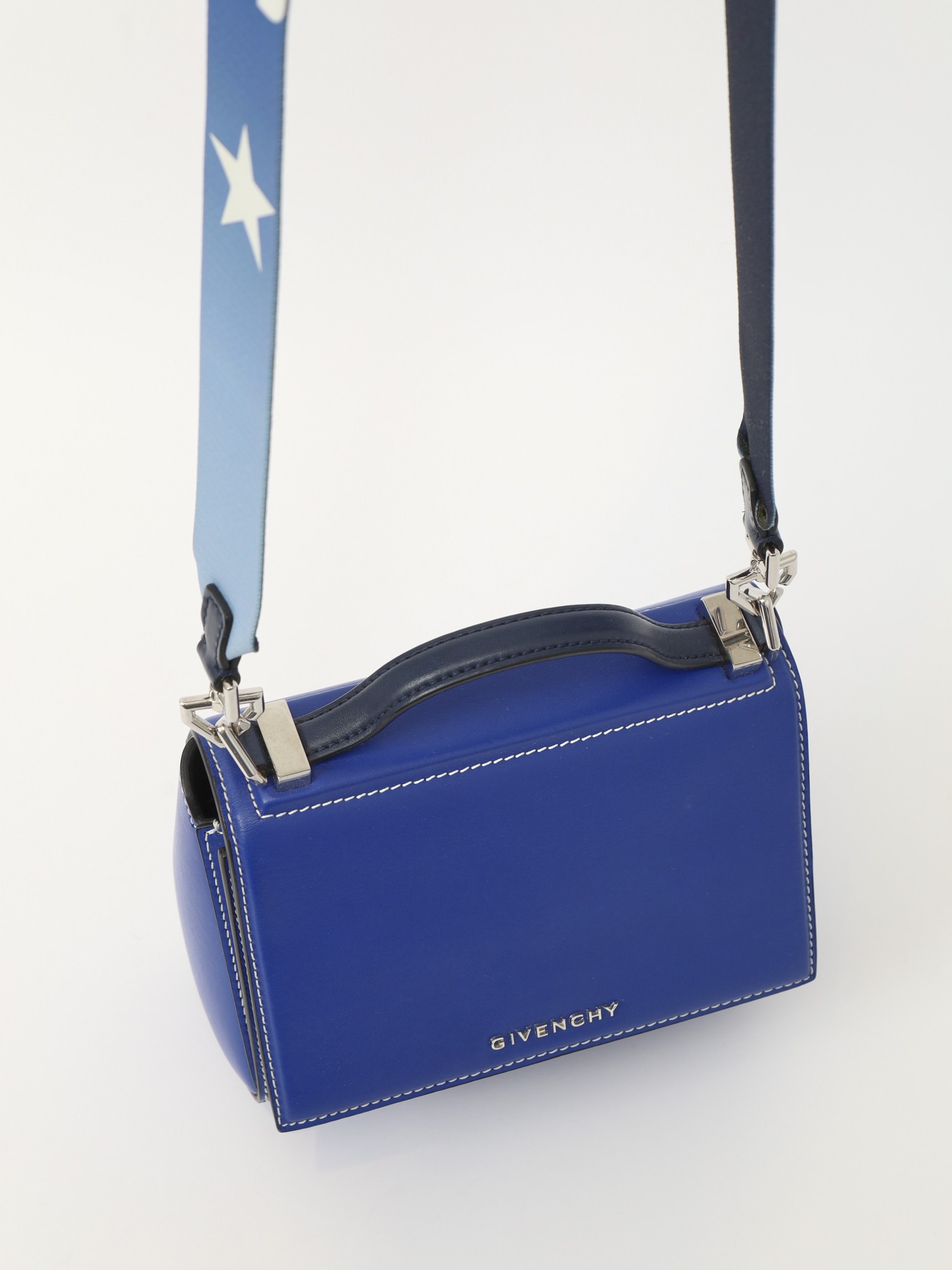 Givenchy Pandora  4
