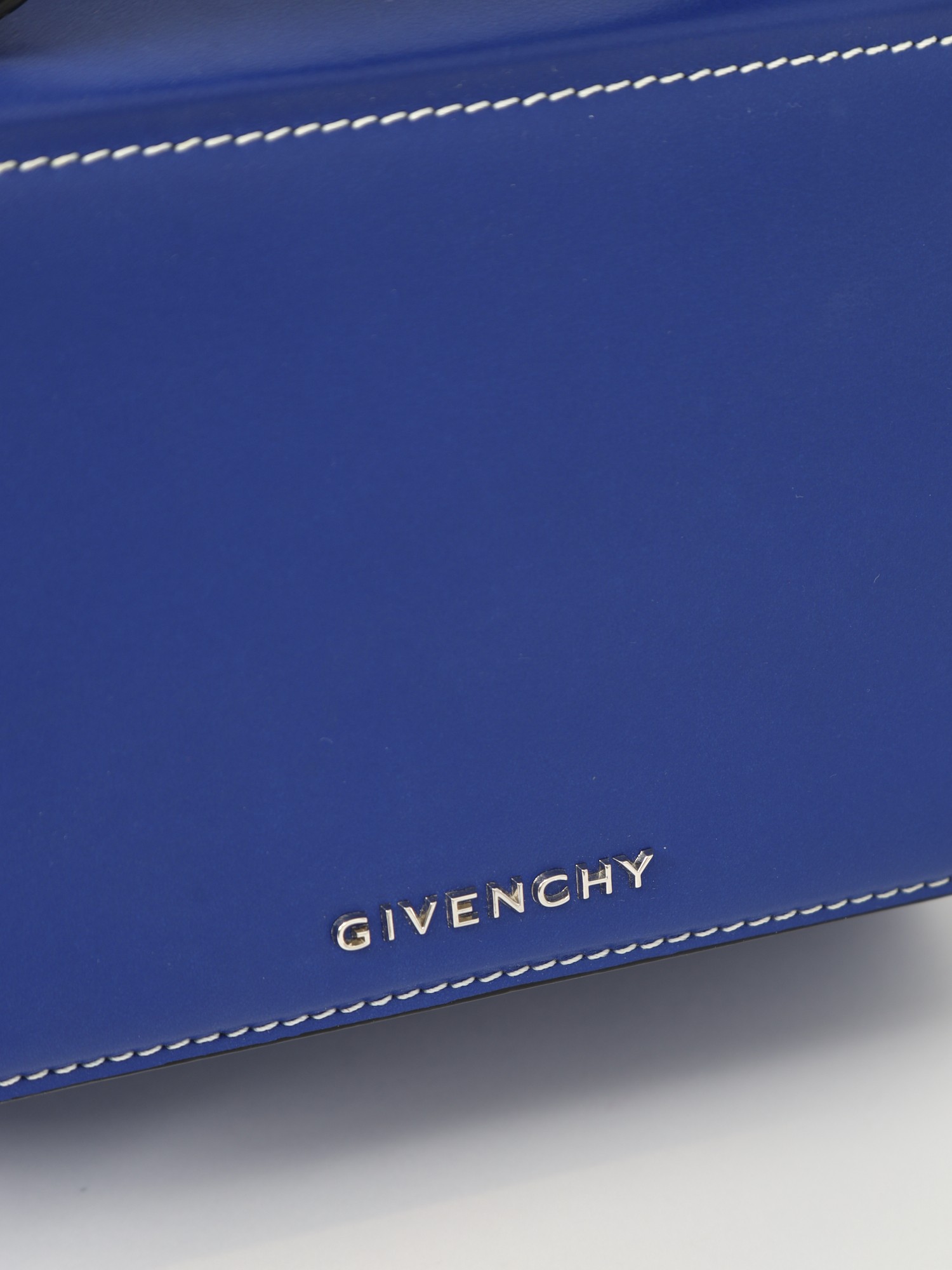 Givenchy Pandora  5
