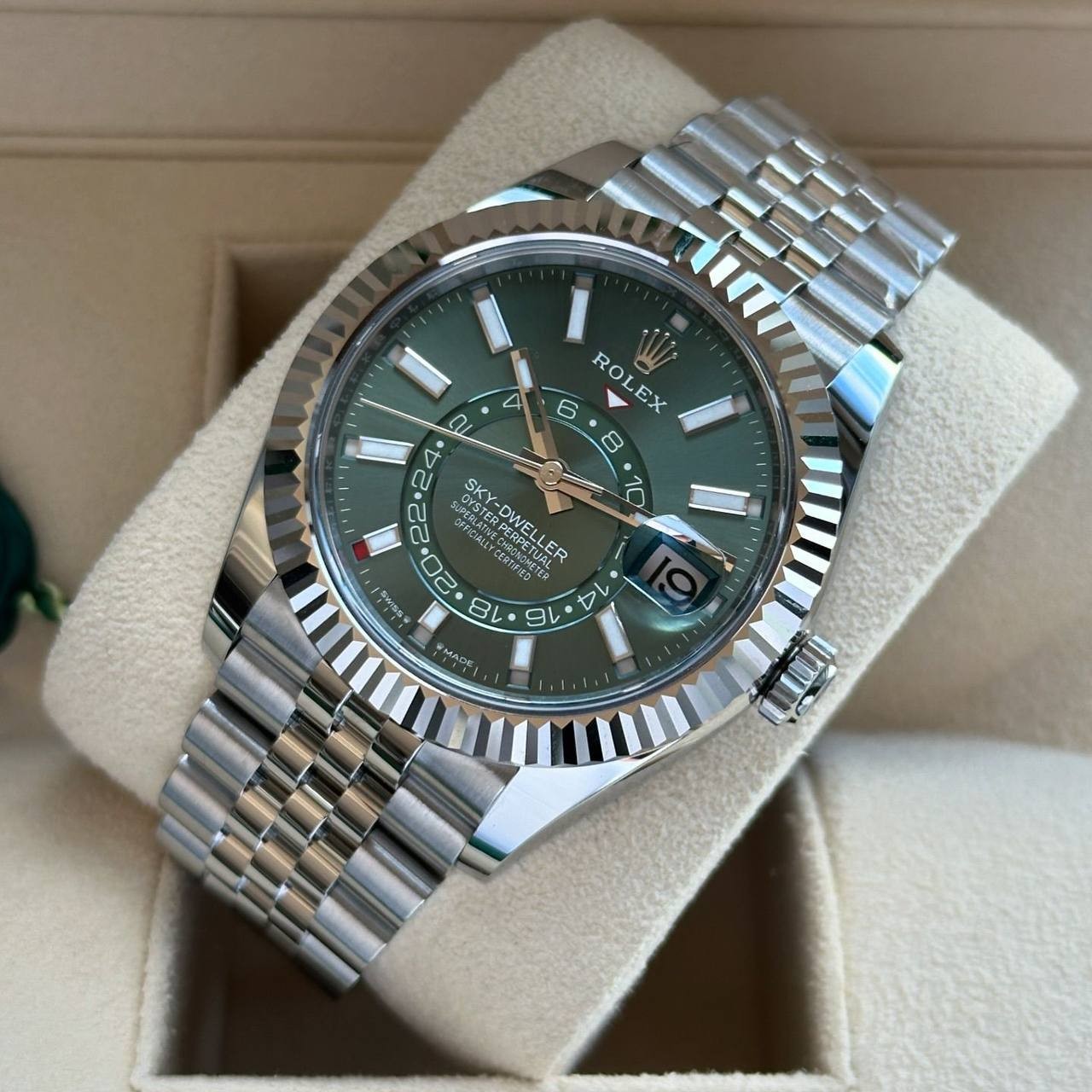 Часы Rolex Sky-Dweller 41 mm изображение #2