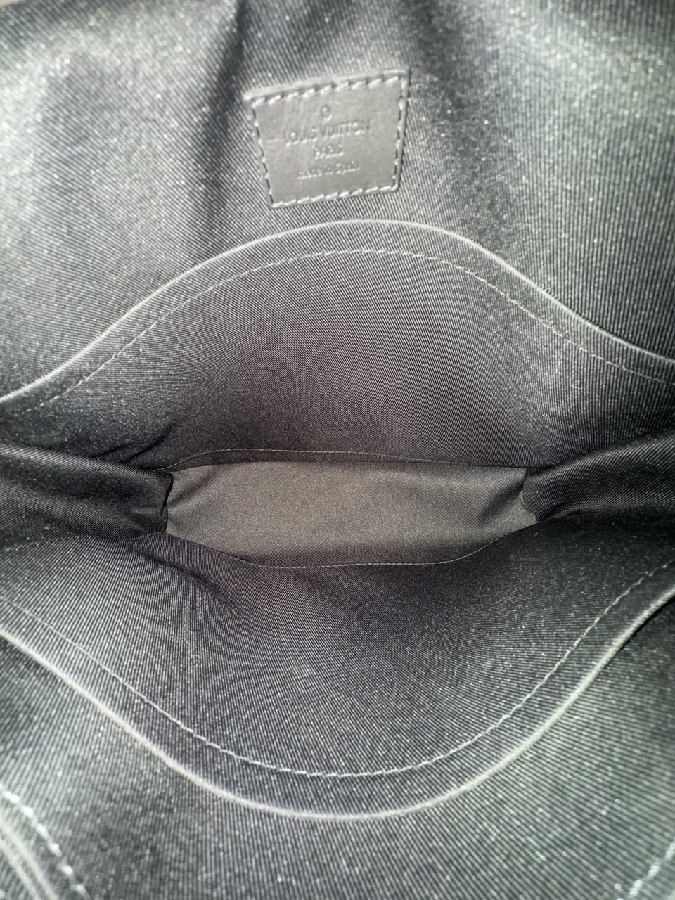 Louis Vuitton District 9