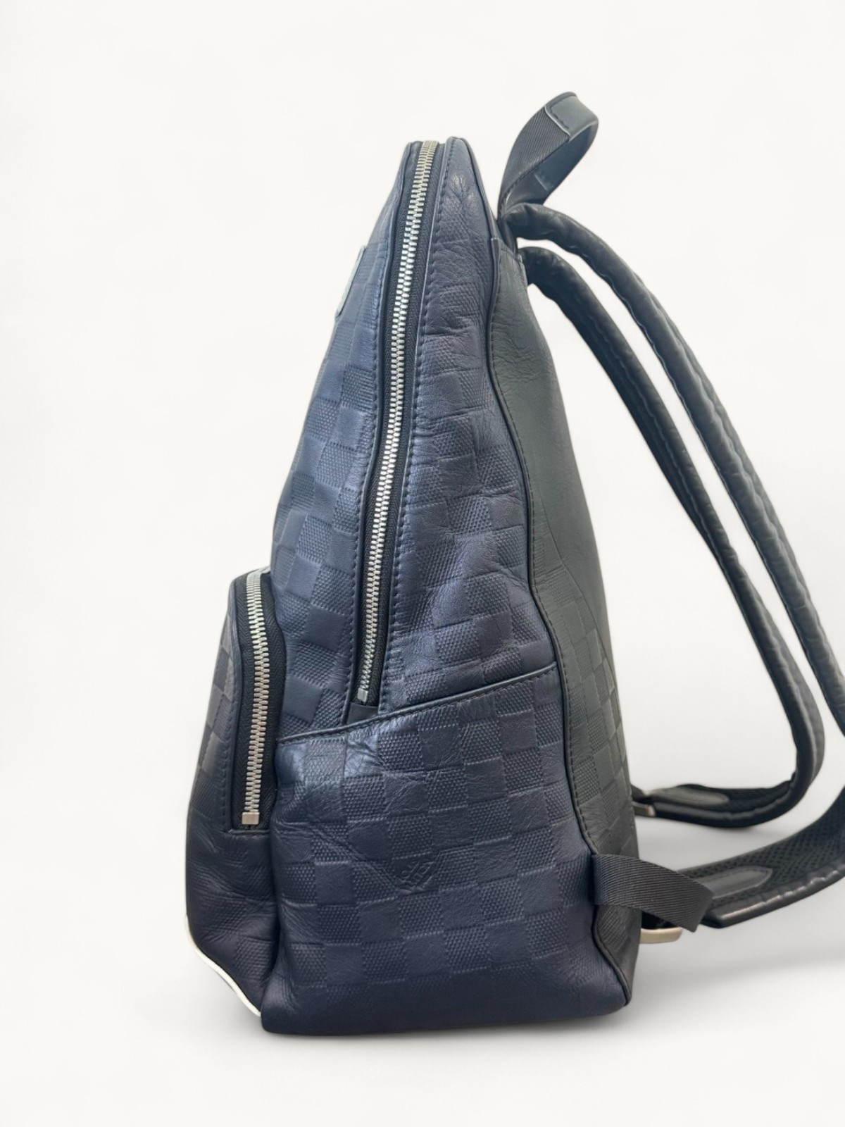 Louis Vuitton Avenue 1