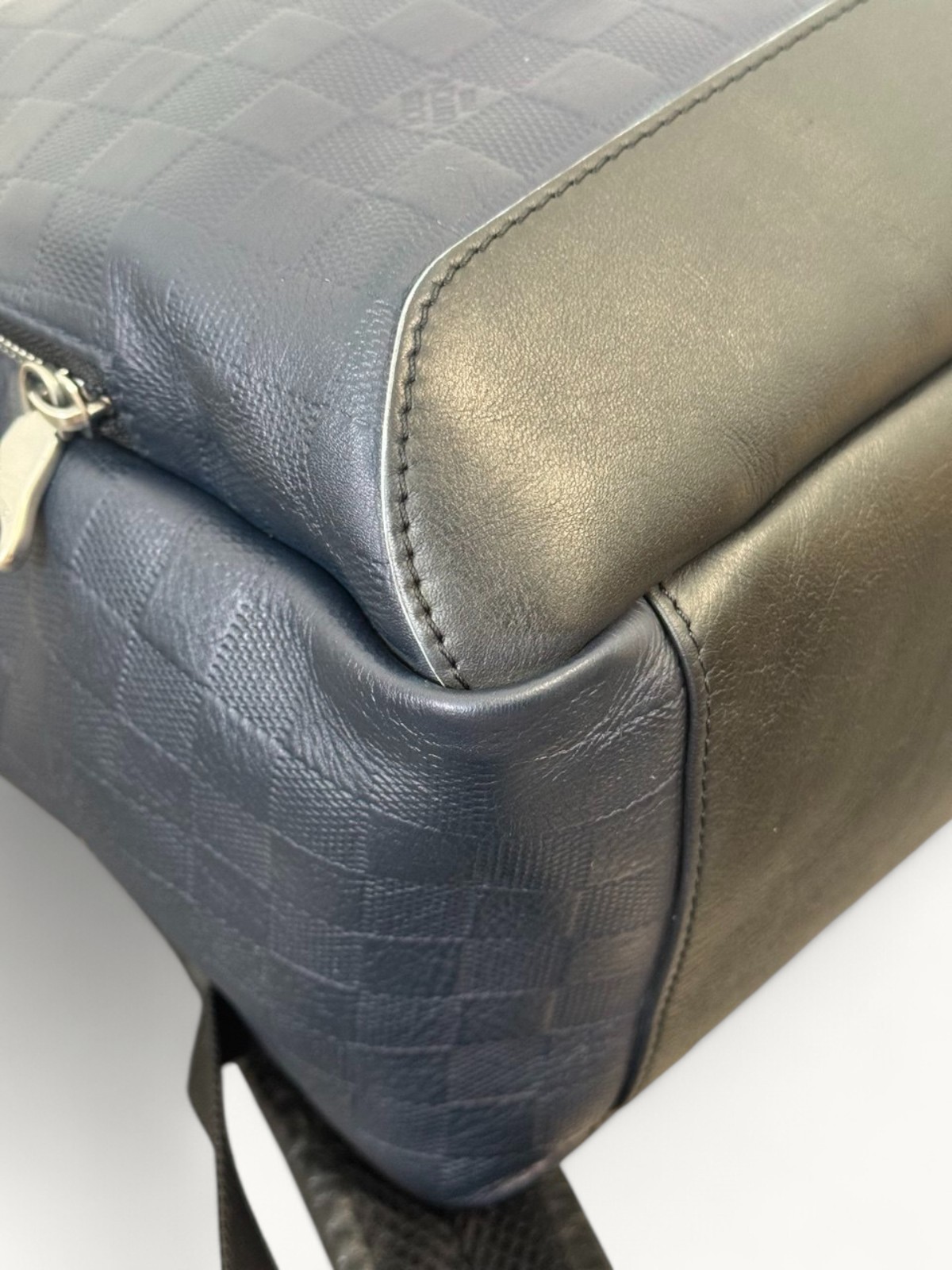 Louis Vuitton Avenue 5