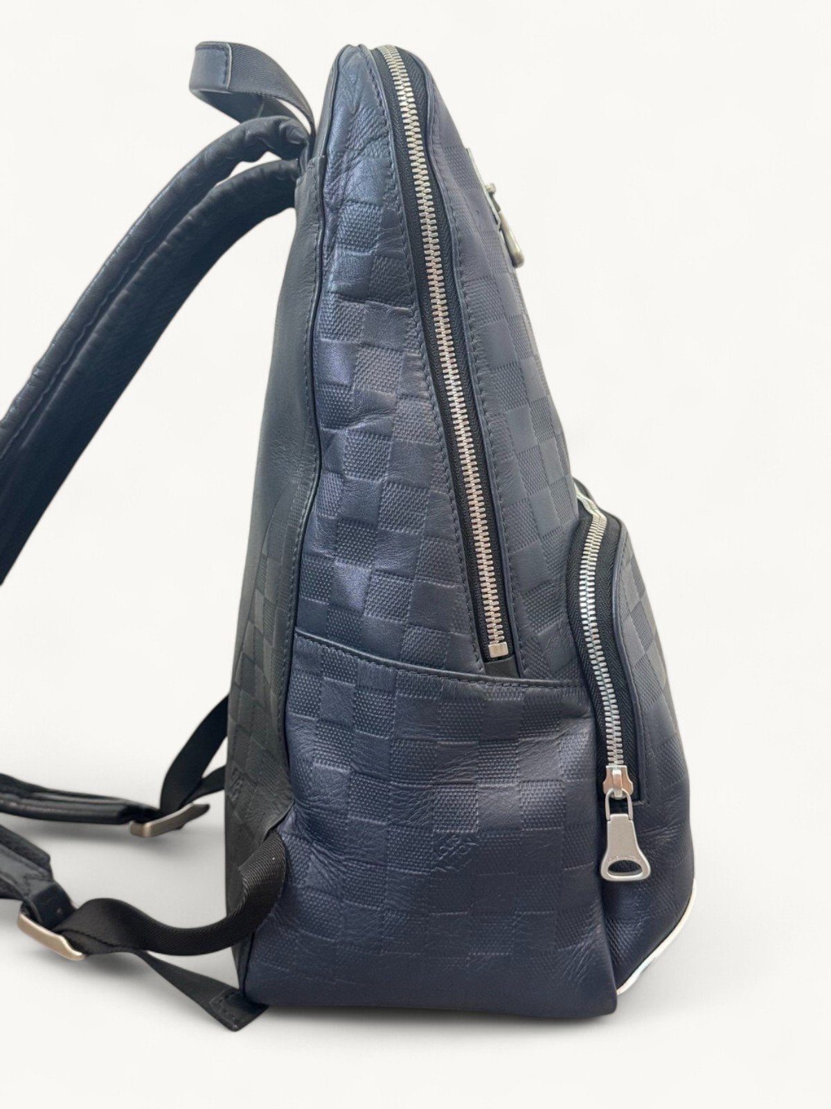 Louis Vuitton Avenue 2