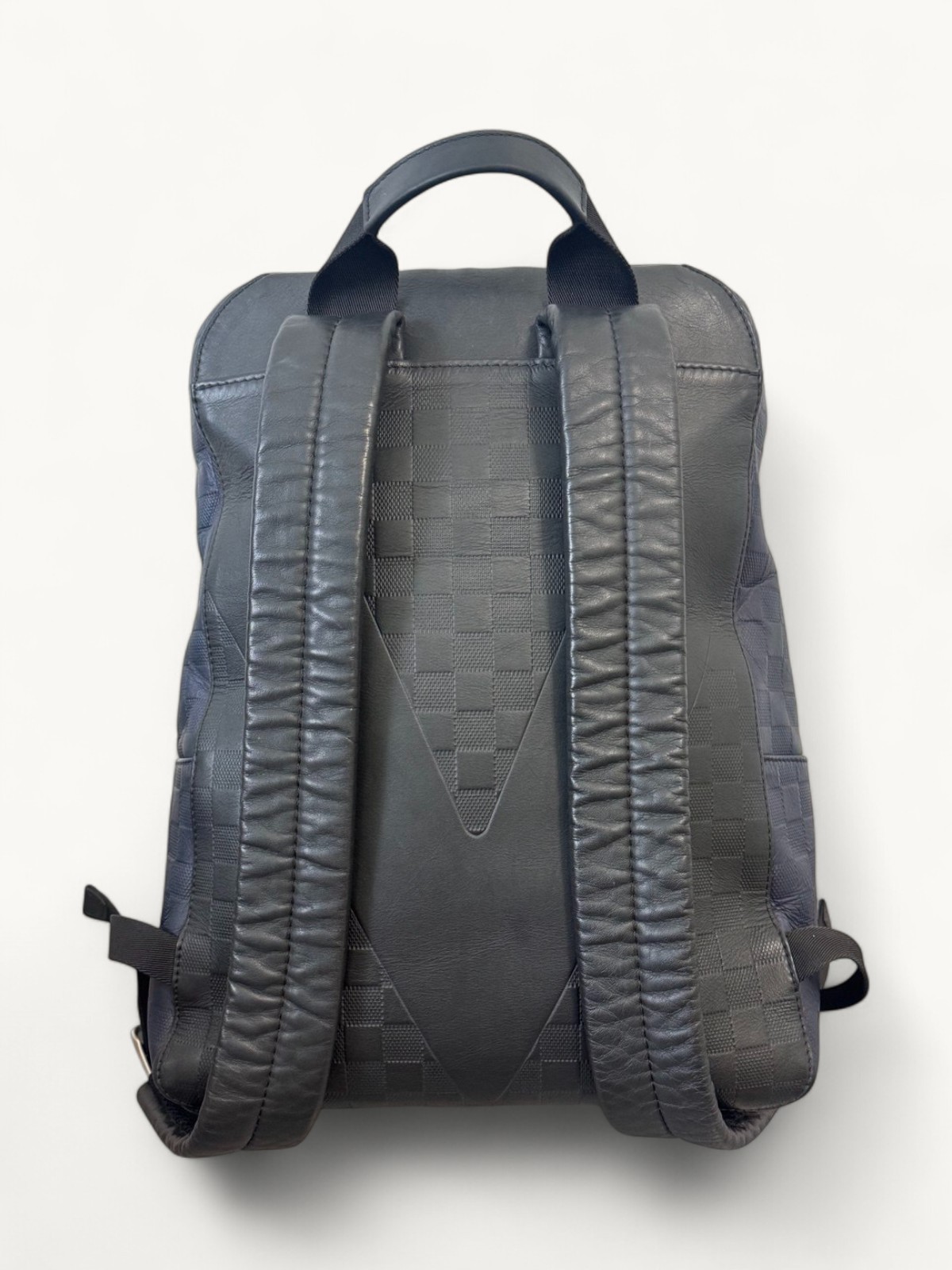 Louis Vuitton Avenue 3