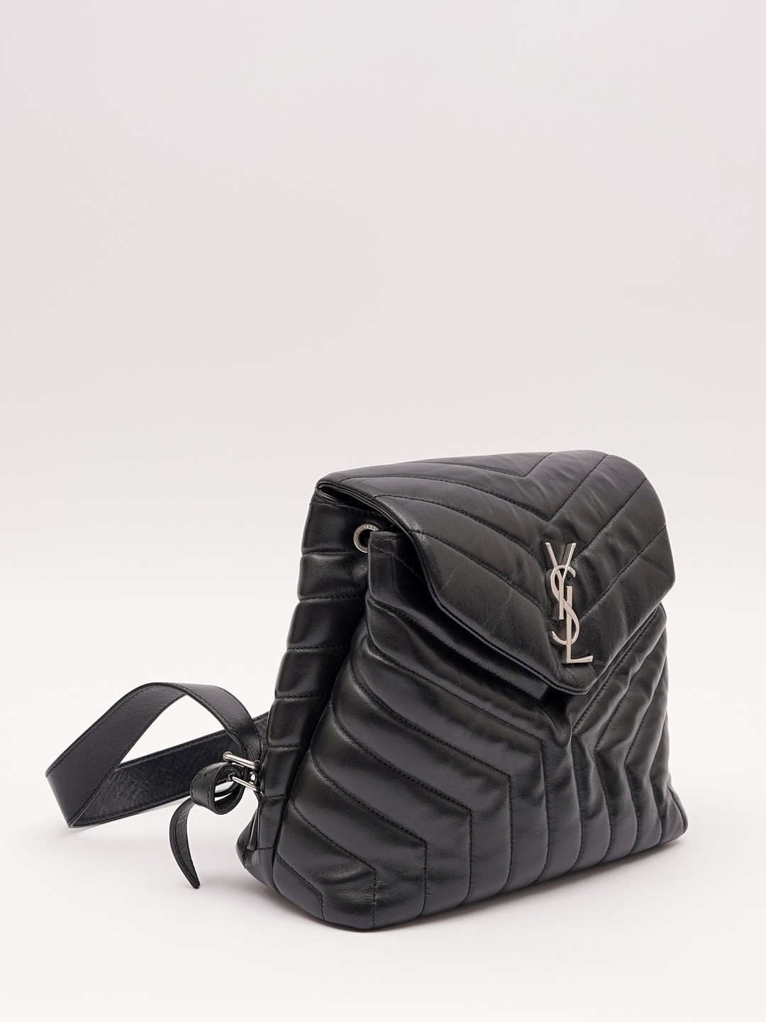 Saint Laurent Loulou 2