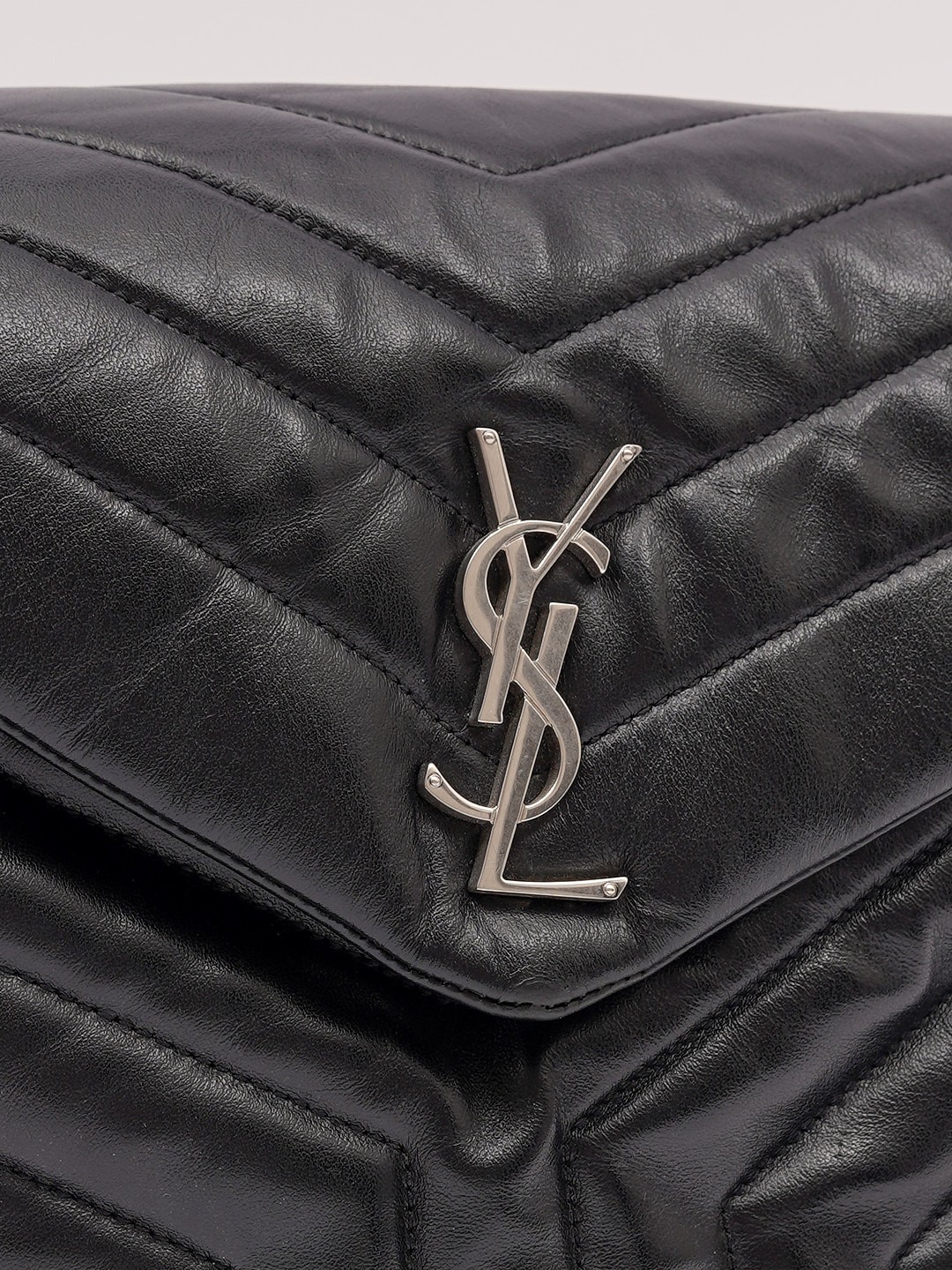 Saint Laurent Loulou 4