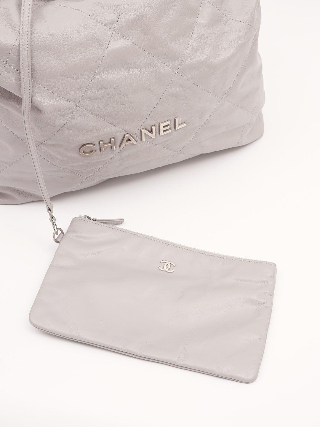 Chanel 22 6