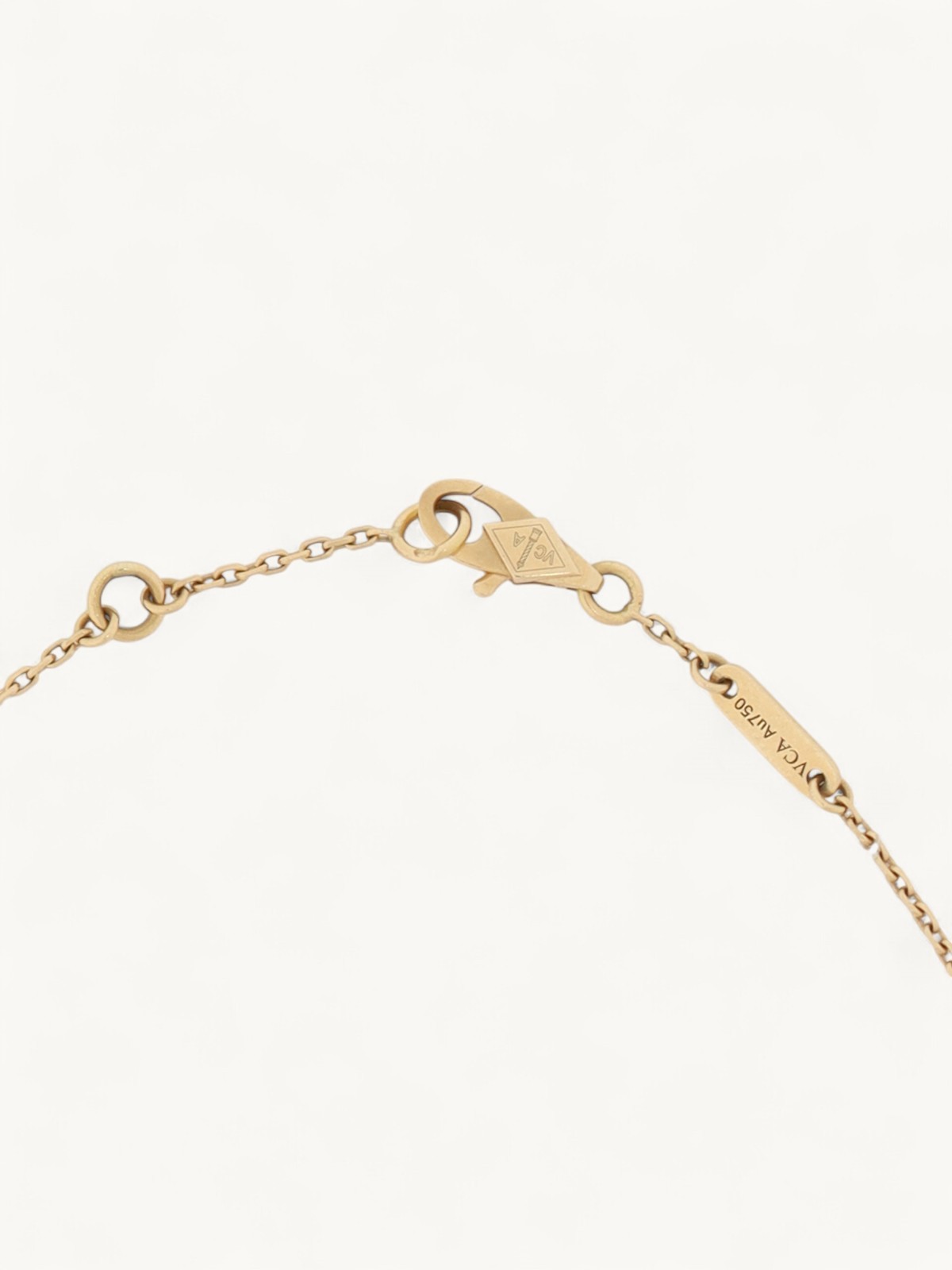 Van Cleef & Arpels Alhambra 5