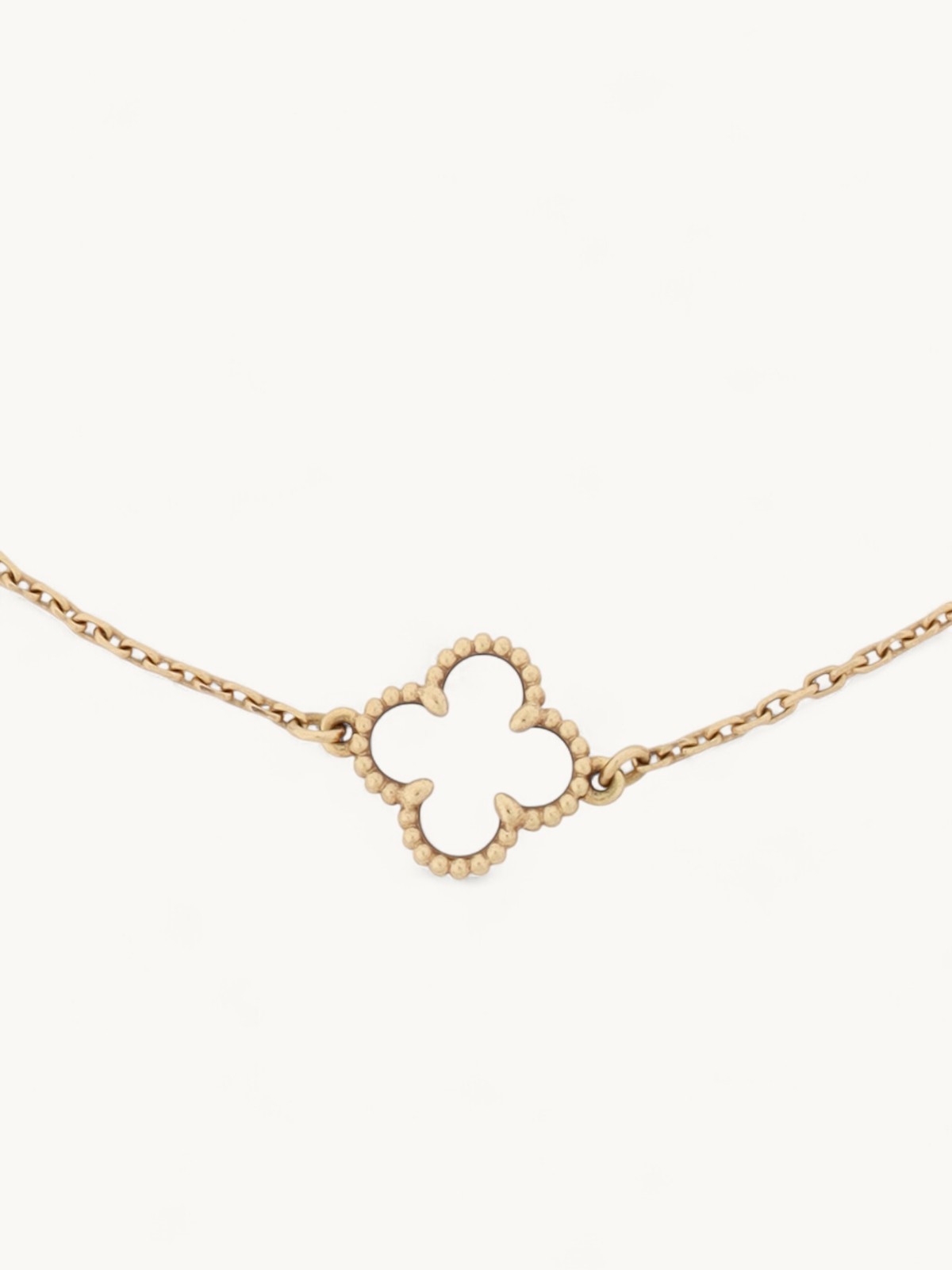 Van Cleef & Arpels Alhambra 4